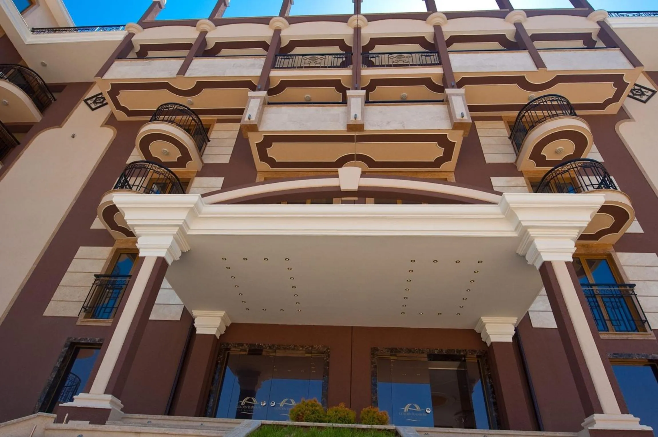 Facade/entrance in Golden Rainbow Beach Hotel