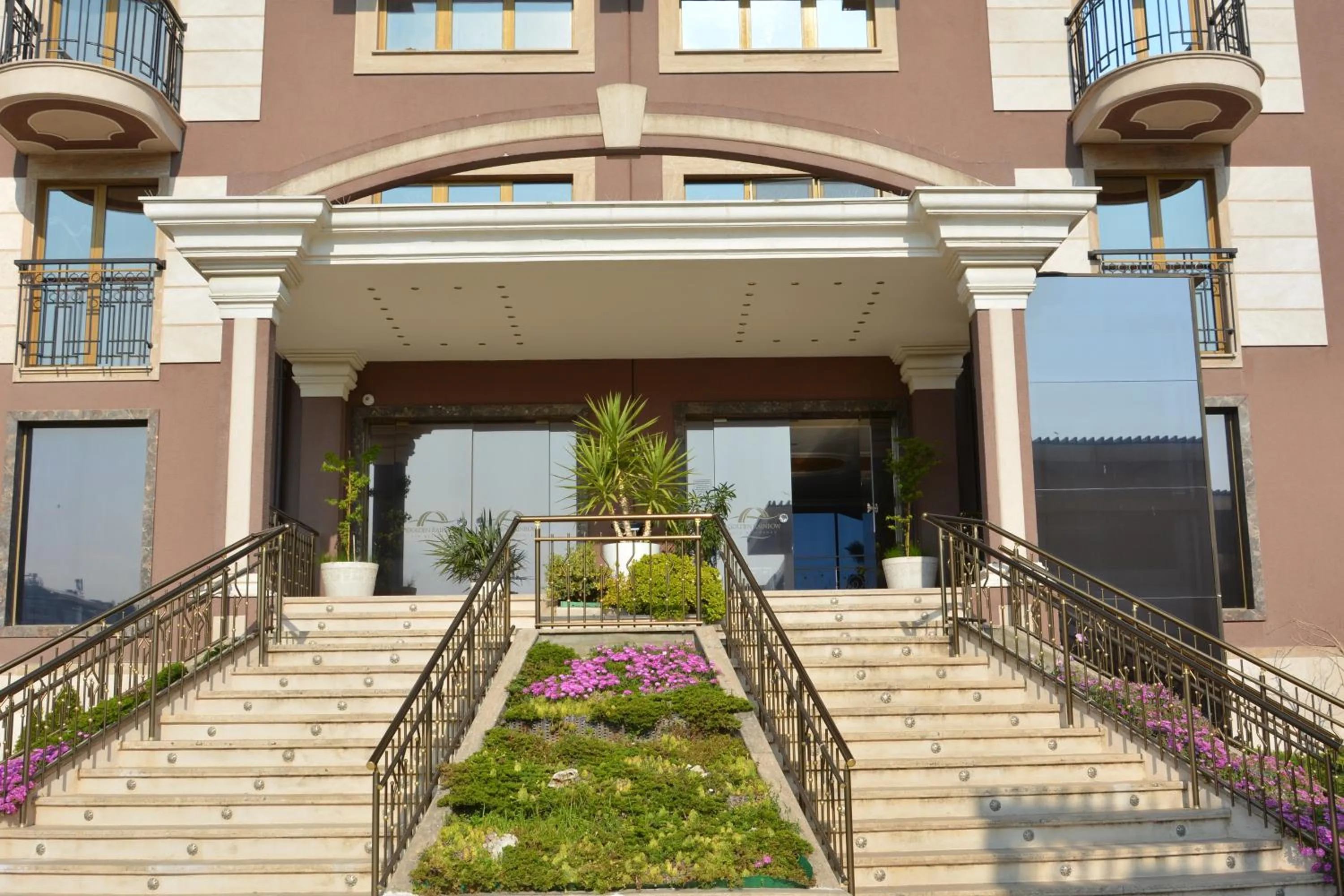 Property building in Golden Rainbow Beach Hotel