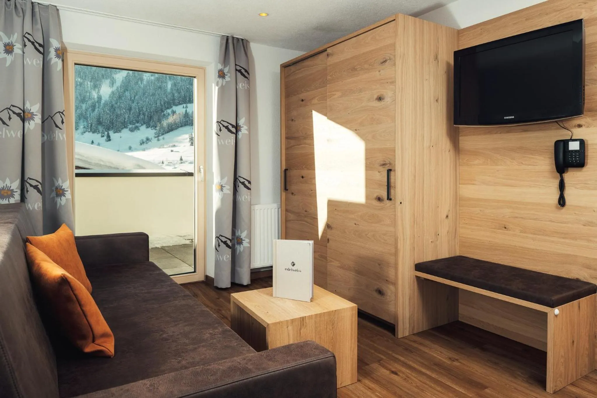 Photo of the whole room in Hotel Edelweiss Superior