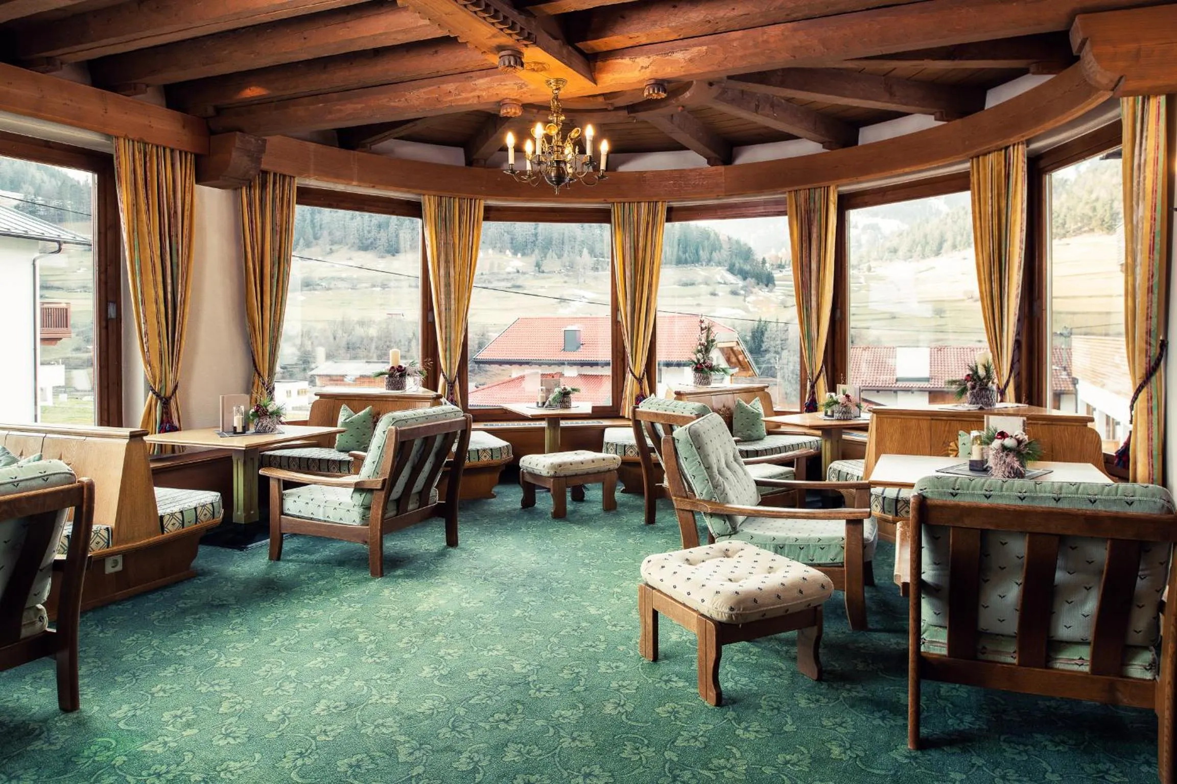 Lounge or bar in Hotel Edelweiss Superior