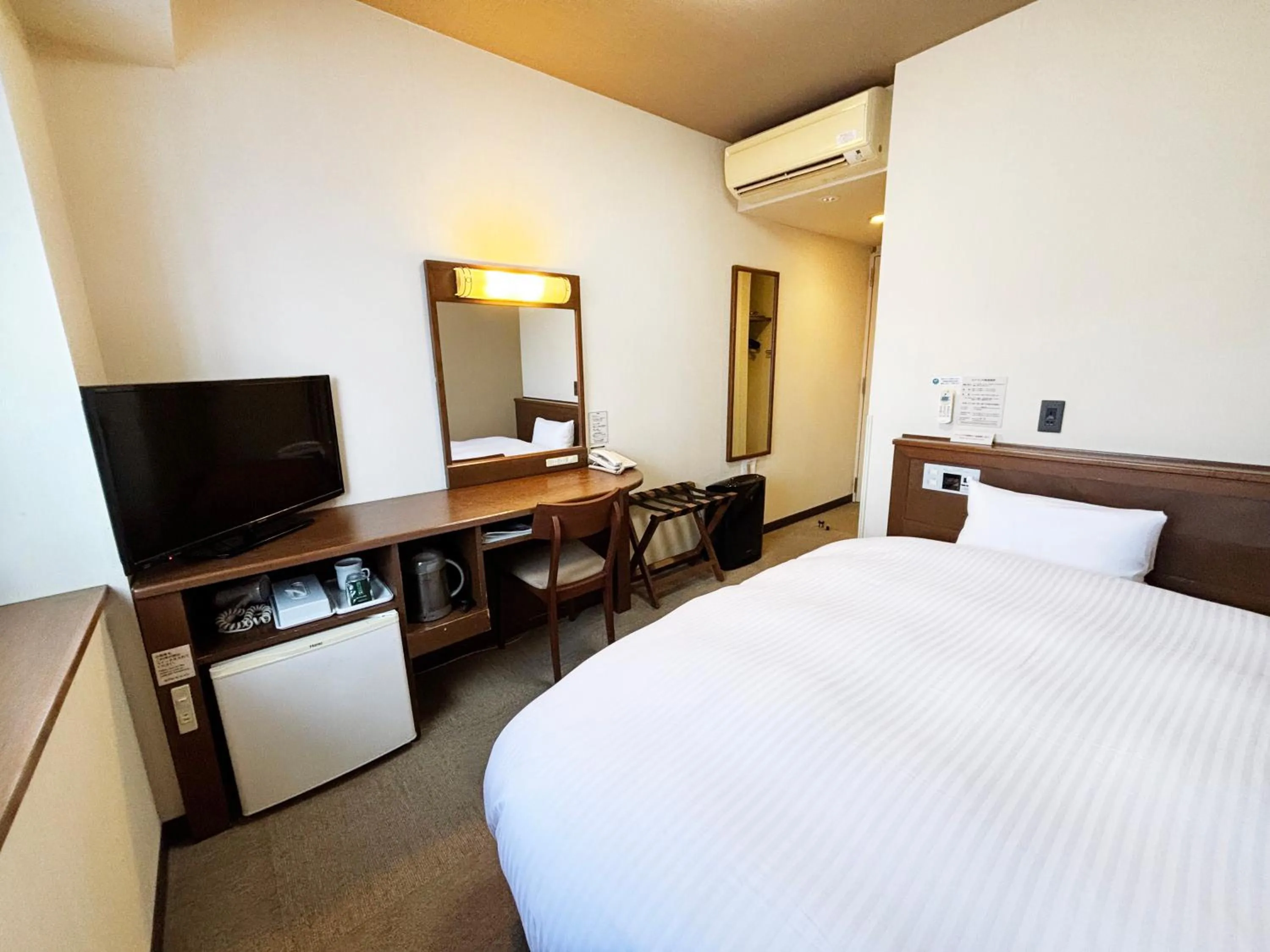 Bedroom in Hotel Route-Inn Nanao Ekihigashi