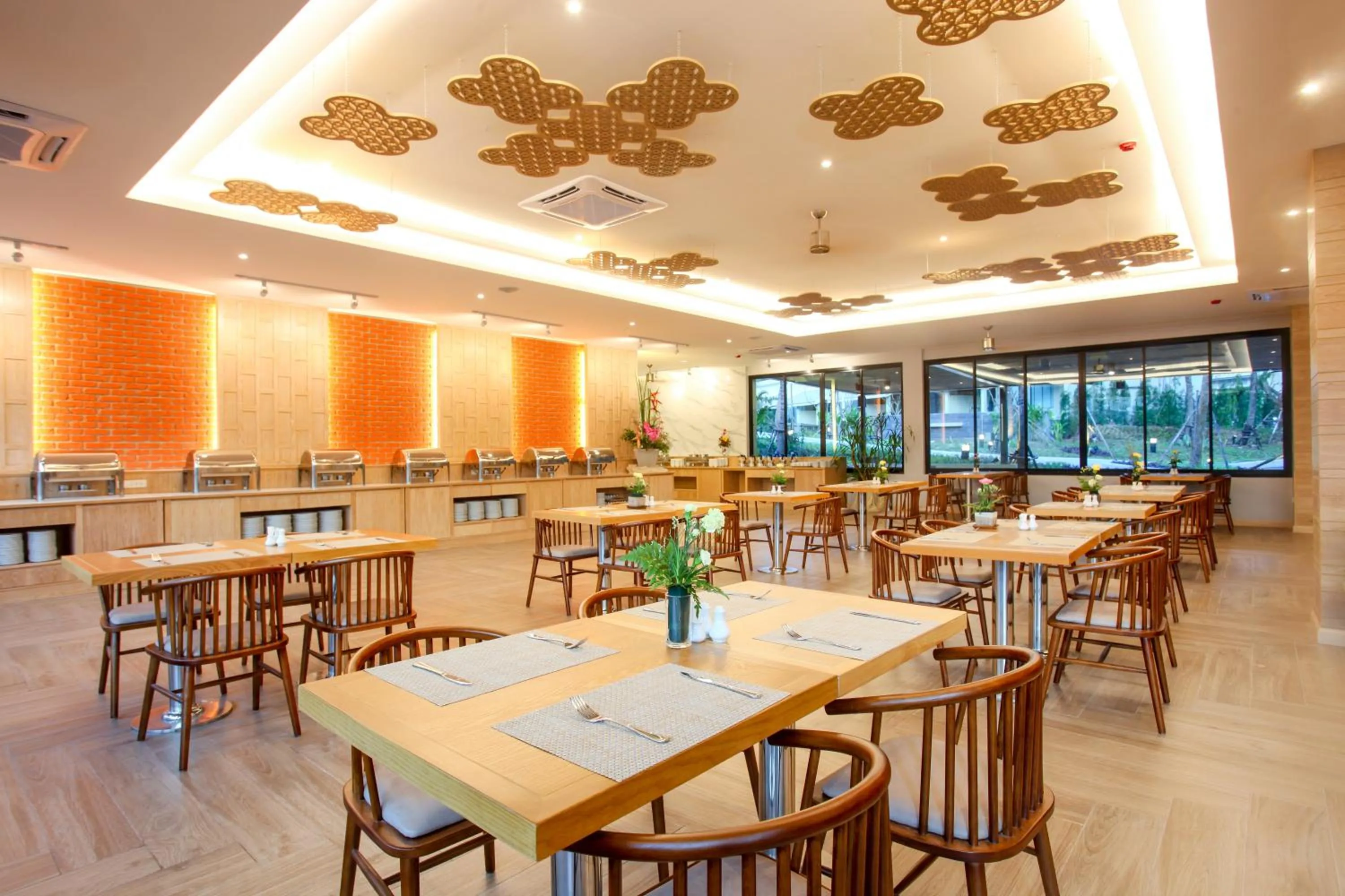 Restaurant/places to eat in CRAFT Resort & Villas, Phuket Town