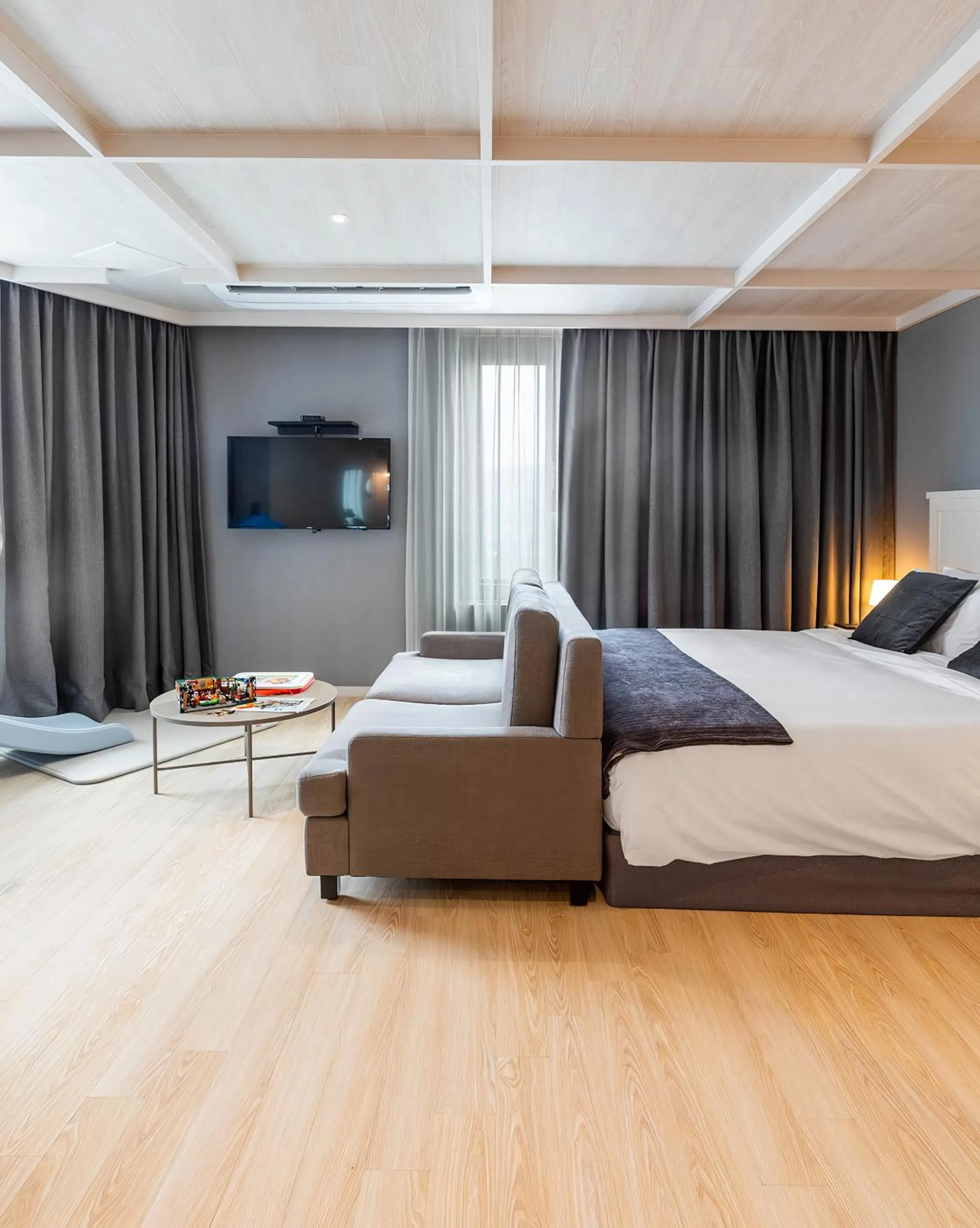 Golden Tulip Ever Yongin Hotel