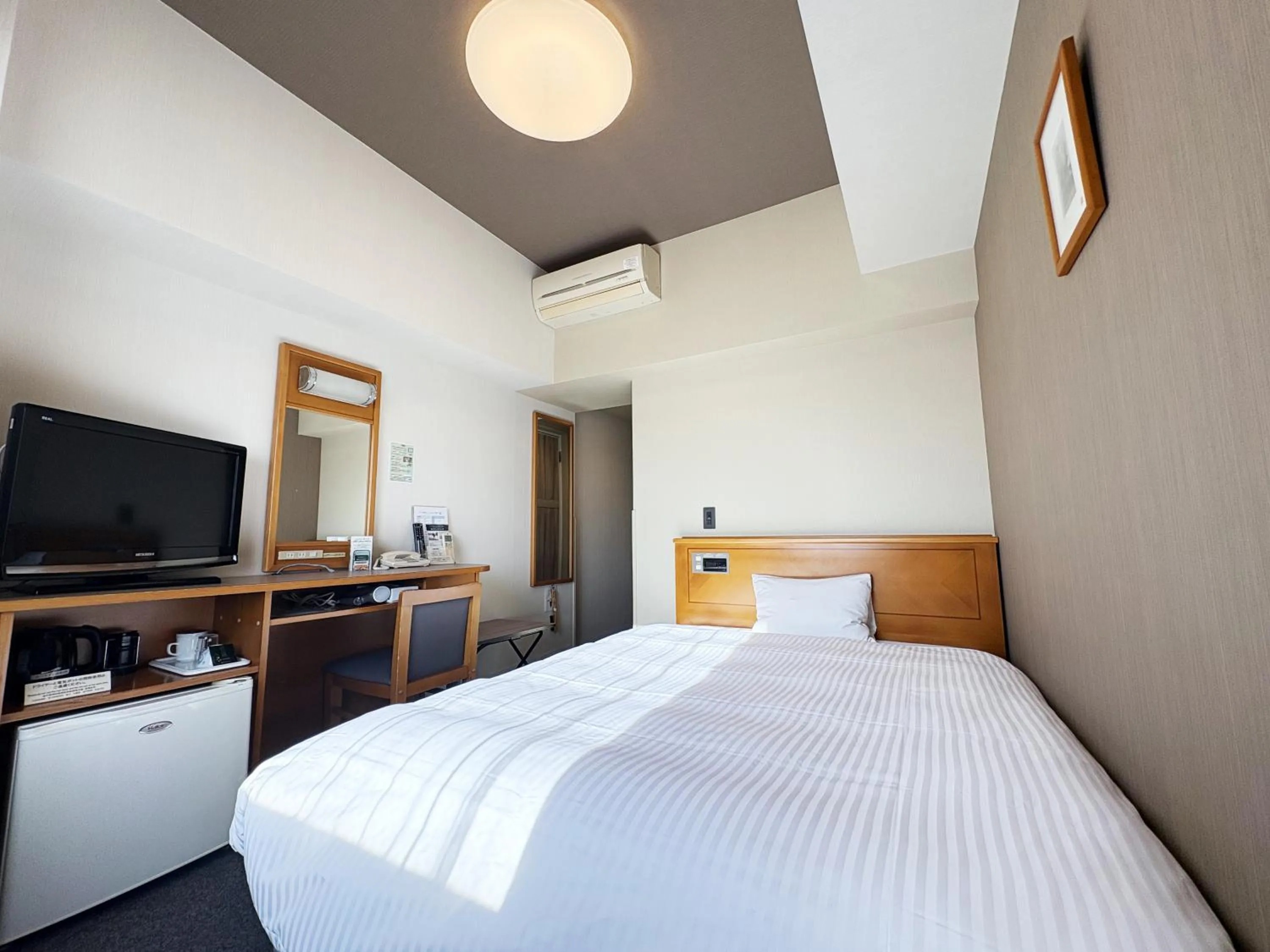 Photo of the whole room, Bed in Hotel Route-Inn Nishinasuno