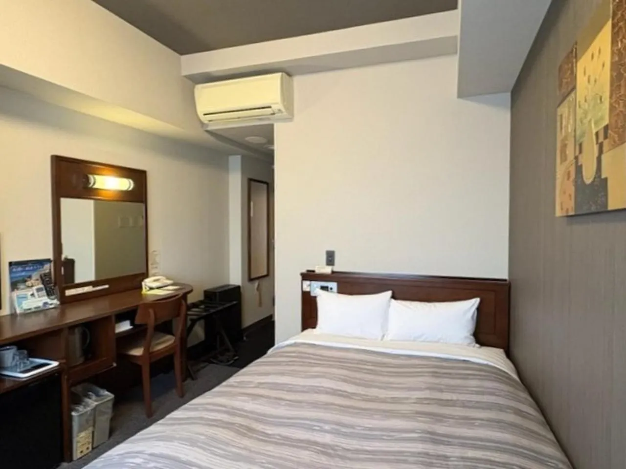 Photo of the whole room, Bed in Hotel Route-Inn Utsunomiya Miyukicho -Kokudou4gou-