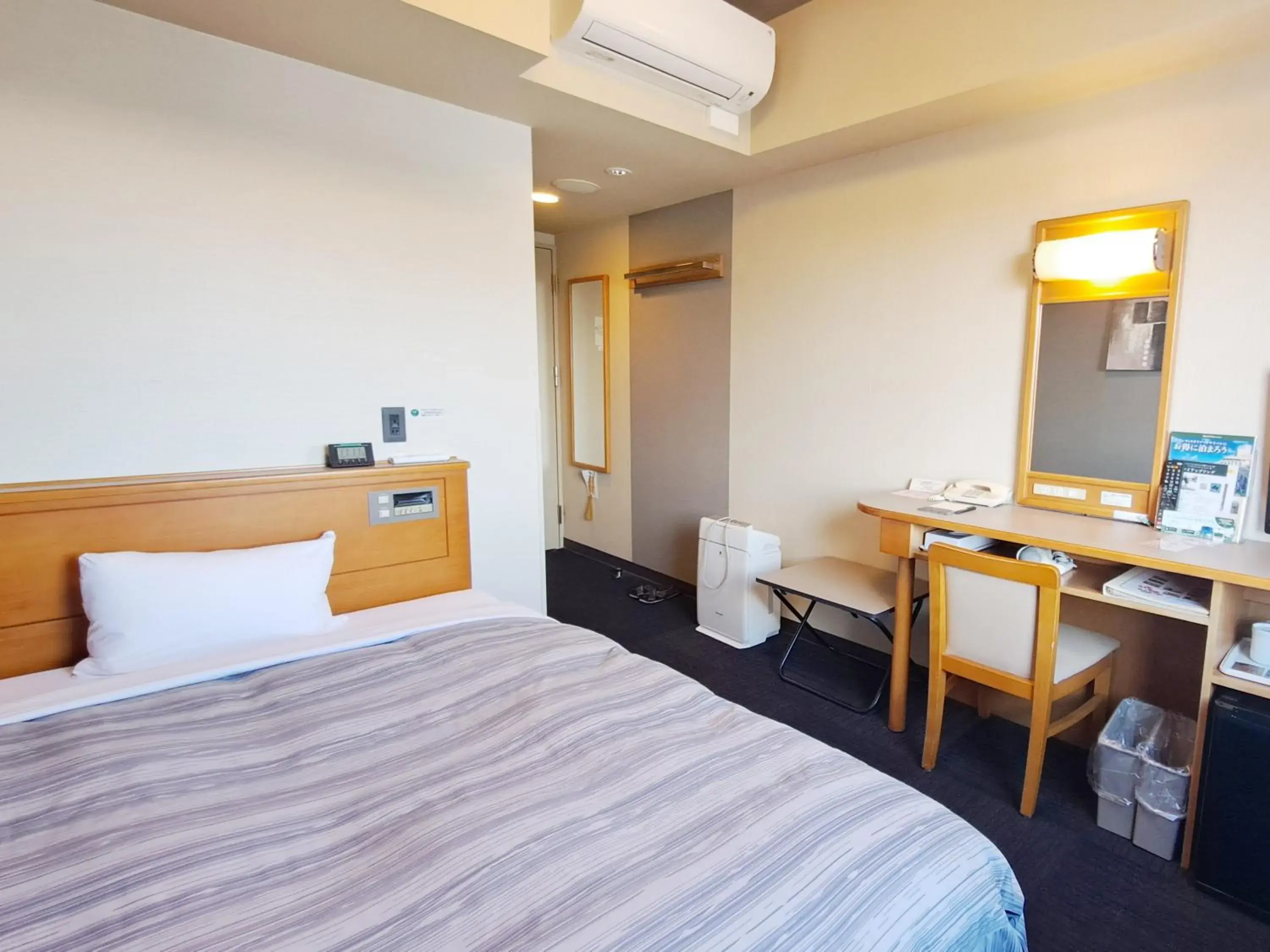 Single Room - single occupancy - Non-Smoking in Hotel Route-Inn Mooka Single Room - single occupancy - Non-Smoking in Hotel Route-Inn Mooka