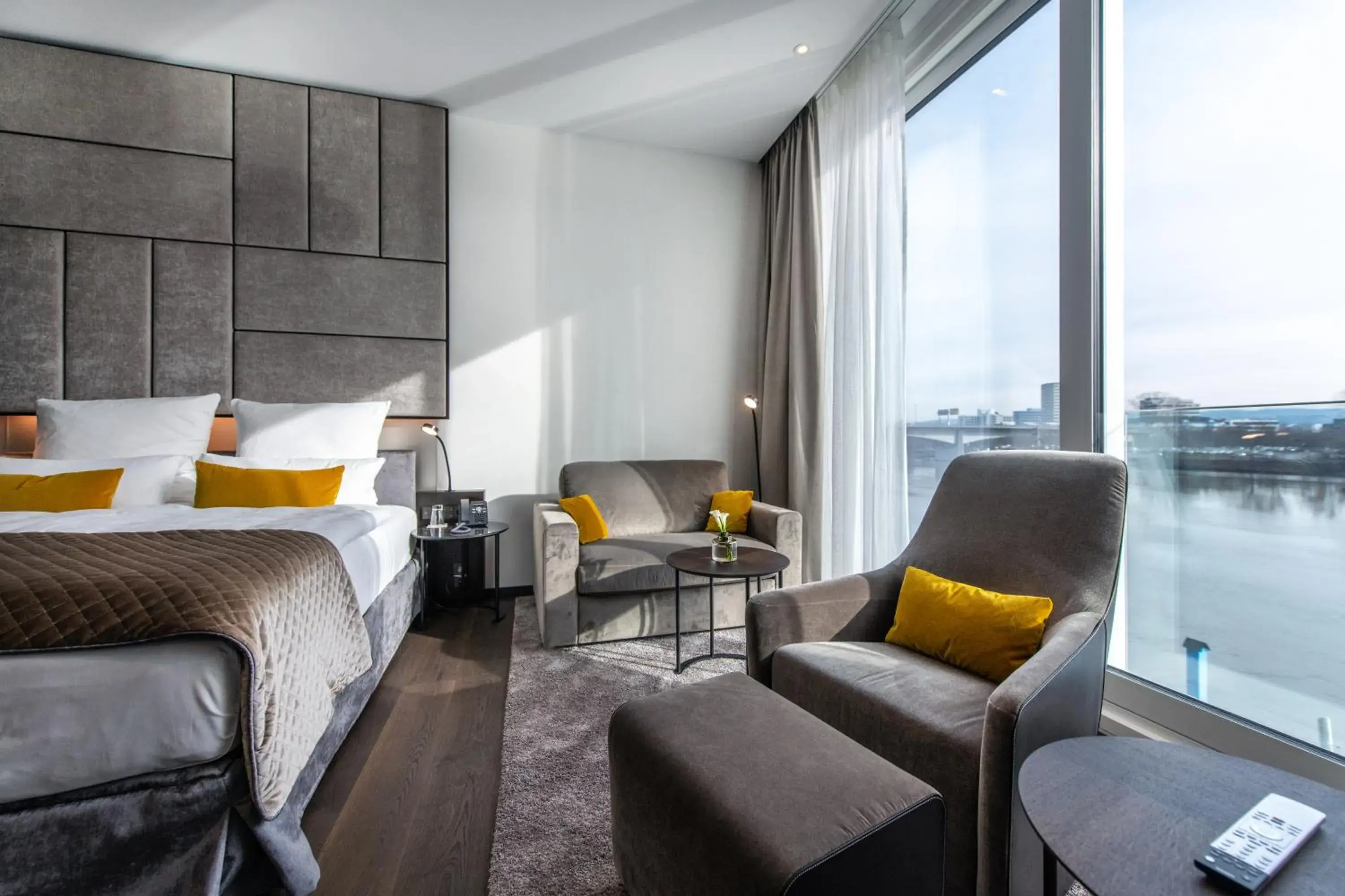 Double Room with River View - single occupancy in FÄHRHAUS Koblenz Double Room with River View - single occupancy in FÄHRHAUS Koblenz