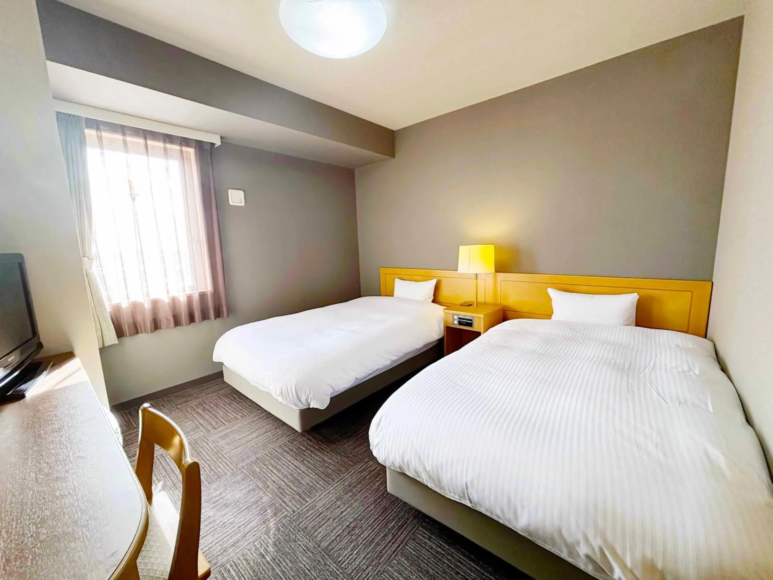 Twin Room with Shared Bathroom - single occupancy - Non-Smoking in Route Inn Grantia Hanyu Spa Resort Twin Room with Shared Bathroom - single occupancy - Non-Smoking in Route Inn Grantia Hanyu Spa Resort