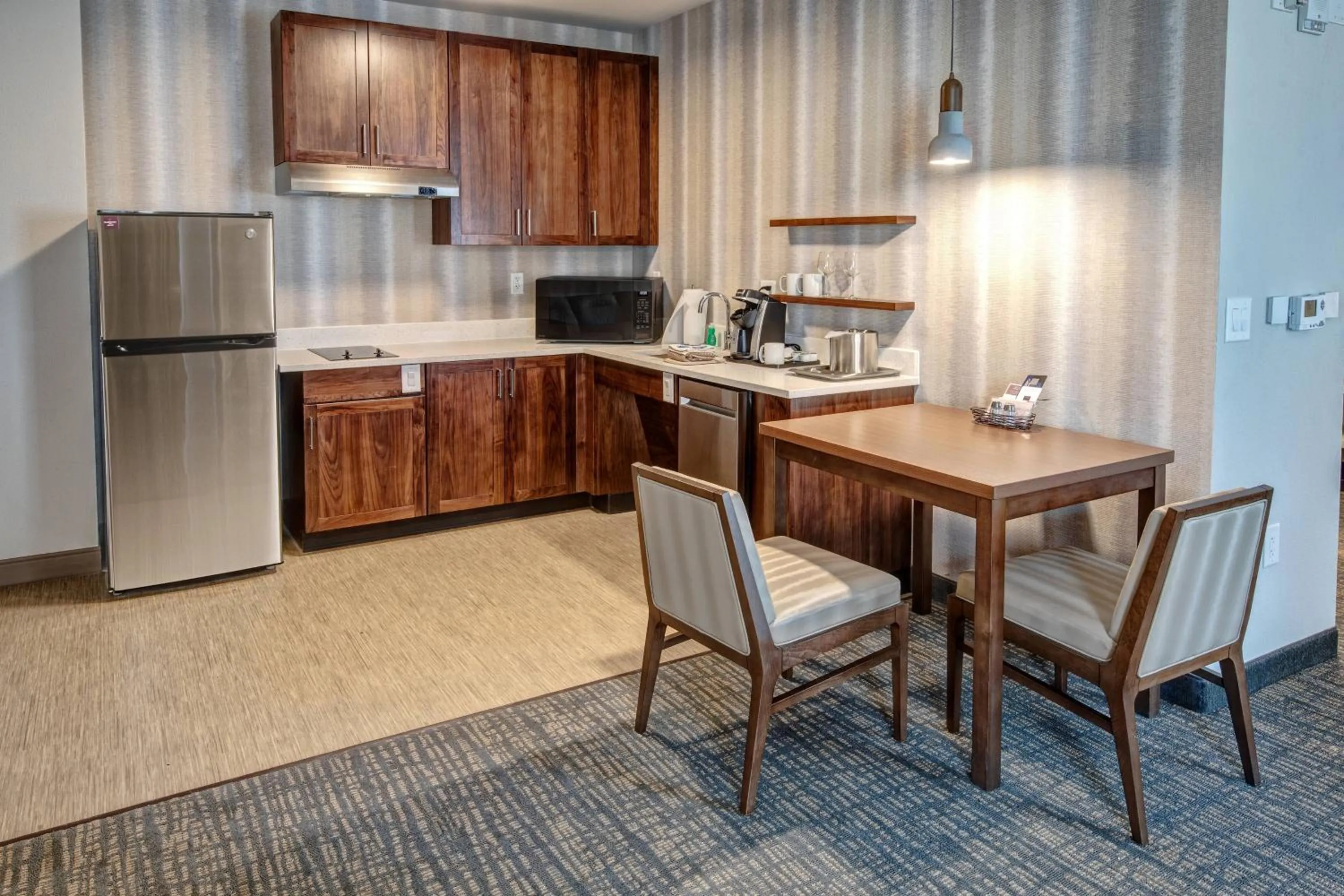 Kitchen or kitchenette in Residence Inn by Marriott Nashville Green Hills