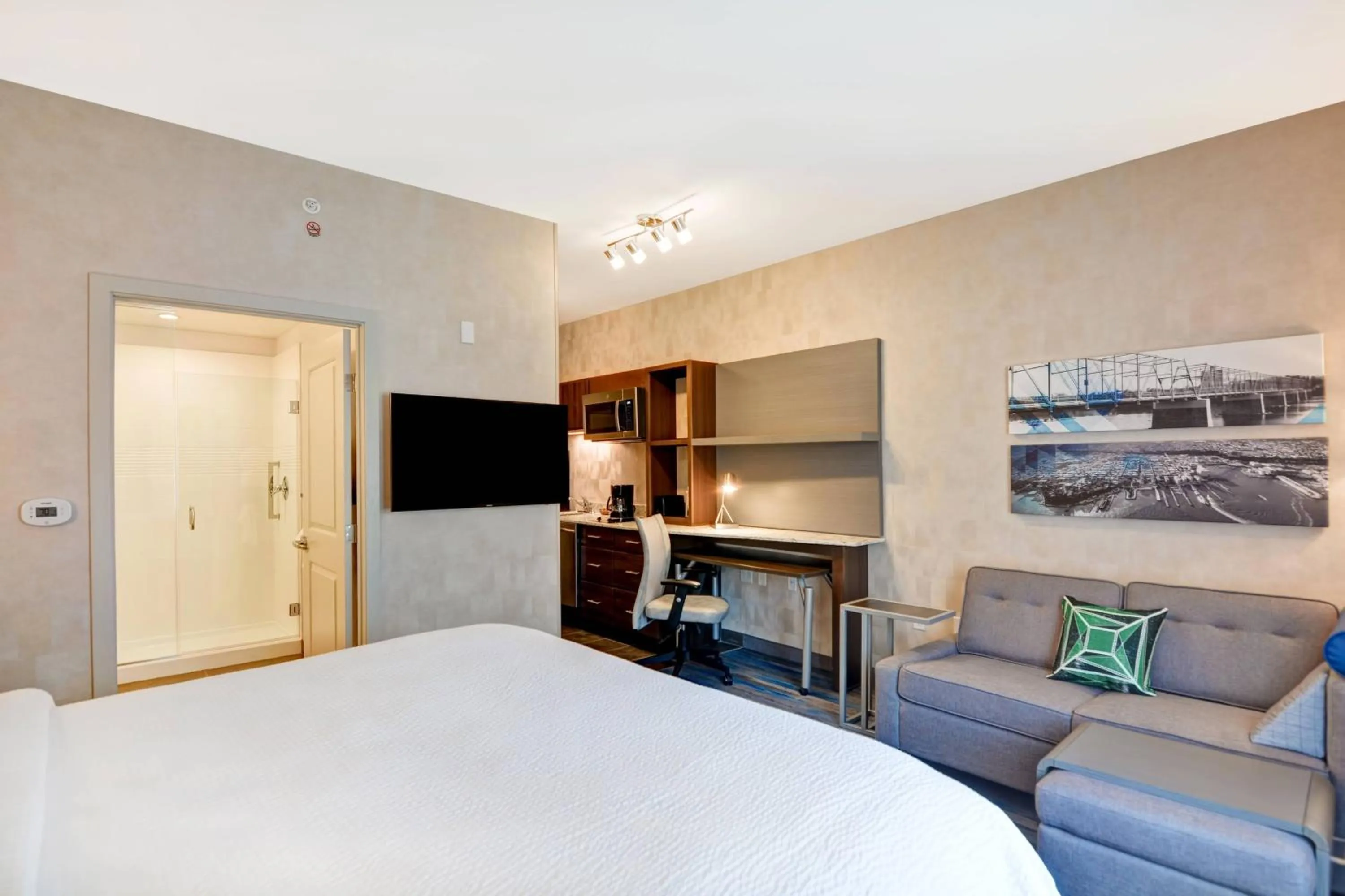 Bedroom, Bed in TownePlace Suites by Marriott Bridgewater Branchburg