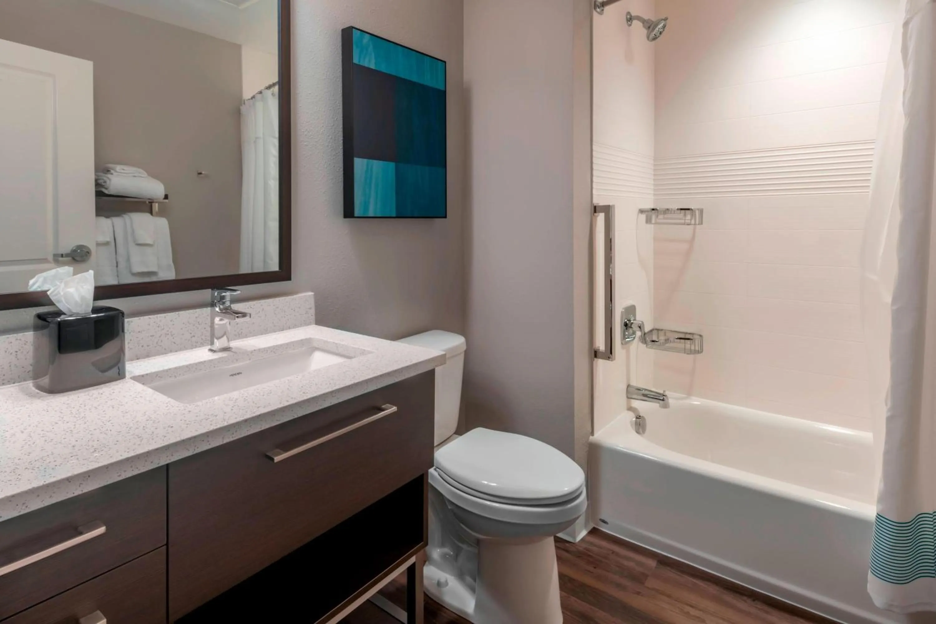 Bathroom in TownePlace Suites by Marriott Leavenworth