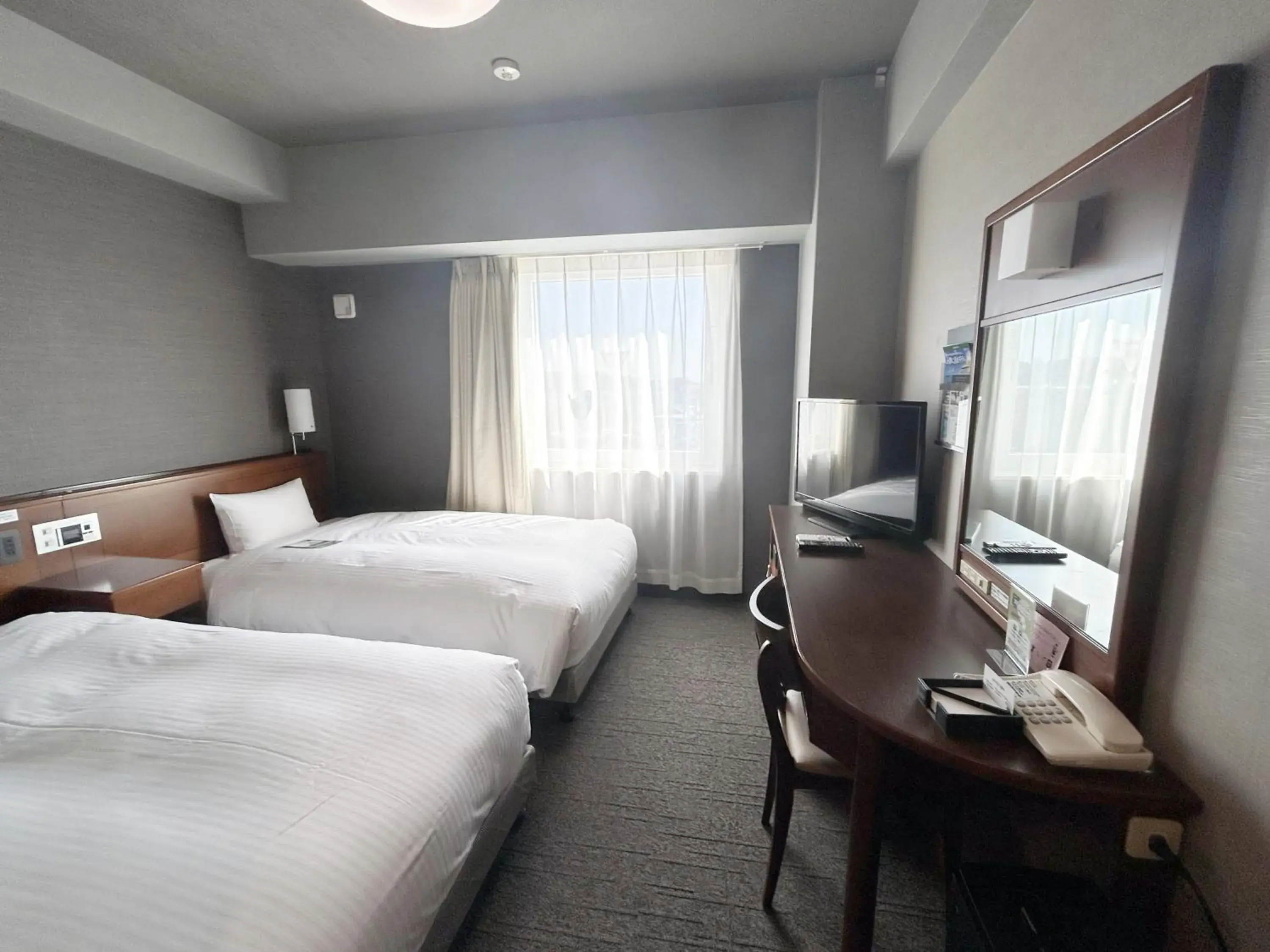 Twin Room - single occupancy - Smoking in Hotel Route-Inn Iwata Inter Twin Room - single occupancy - Smoking in Hotel Route-Inn Iwata Inter