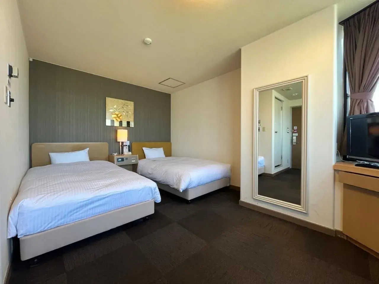 Twin Room - Non-Smoking in Hotel Route-Inn Seibu Chichibu Ekimae Twin Room - Non-Smoking in Hotel Route-Inn Seibu Chichibu Ekimae
