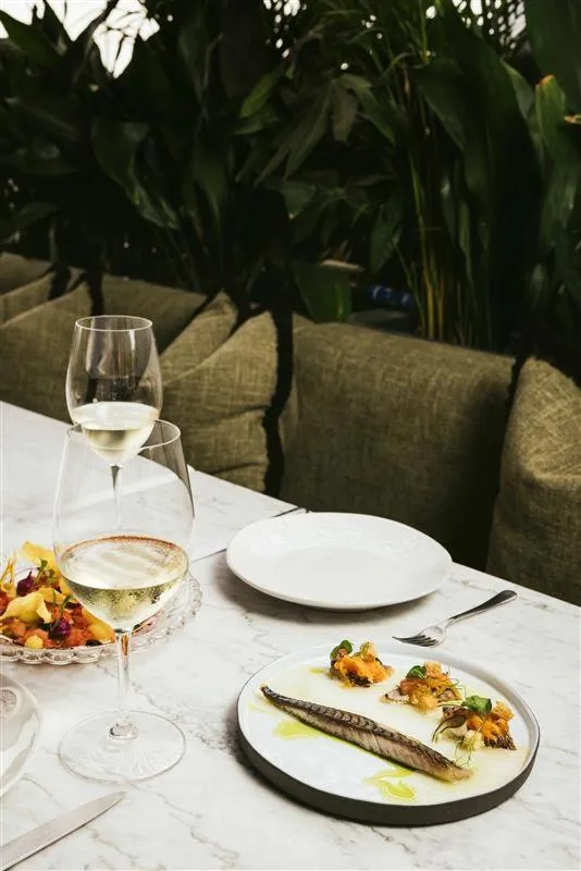 Restaurant/places to eat in Octant Praia Verde