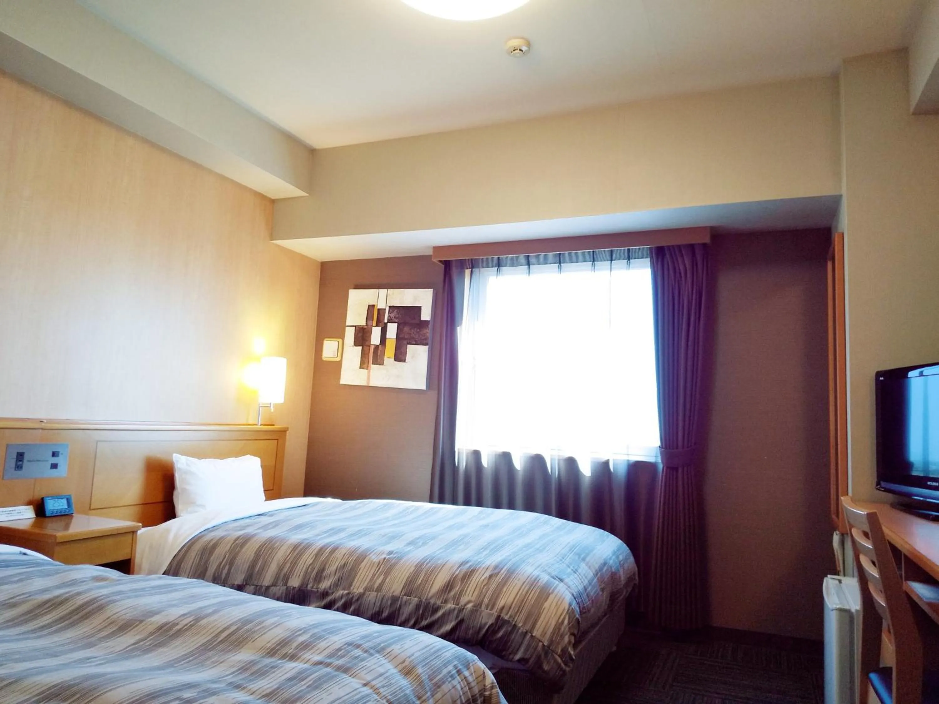 Twin Room - single occupancy - Non-Smoking in Hotel Route-Inn Hamamatsu Nishi Inter