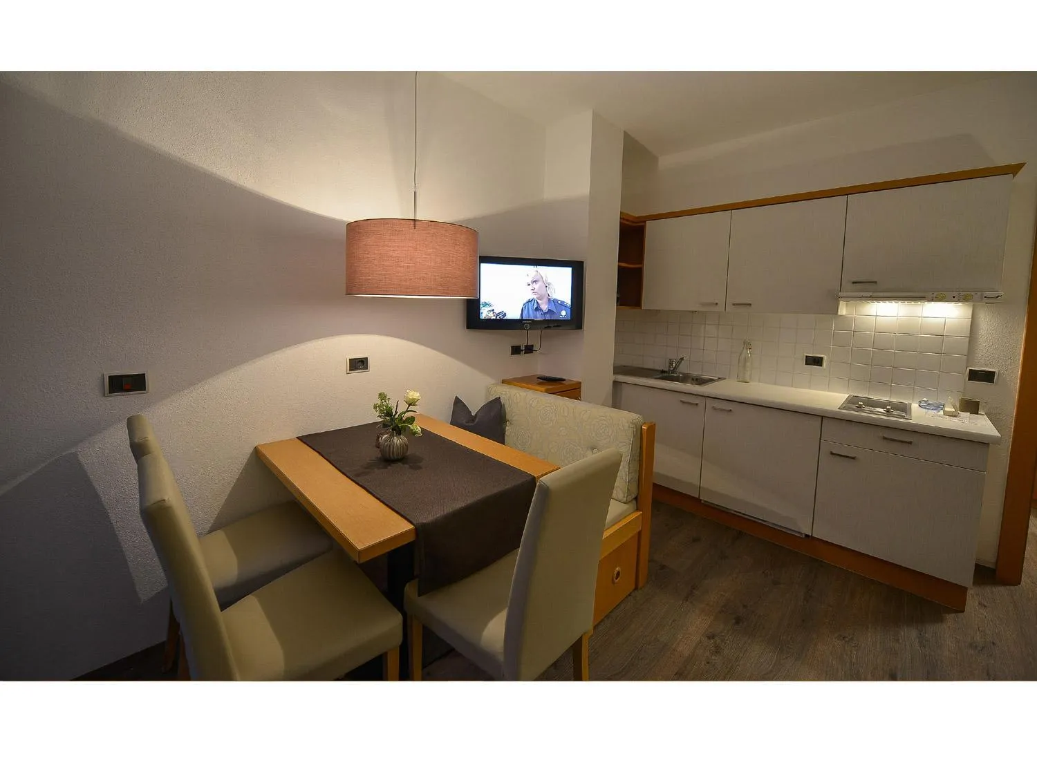 Kitchen or kitchenette in Apparthotel Central