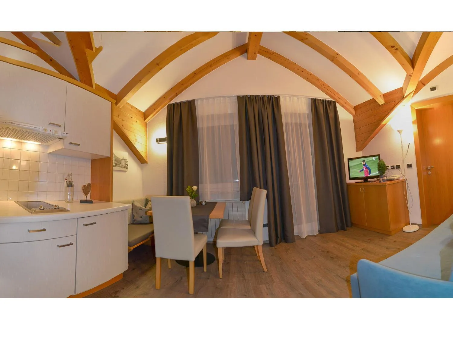 Kitchen or kitchenette in Apparthotel Central