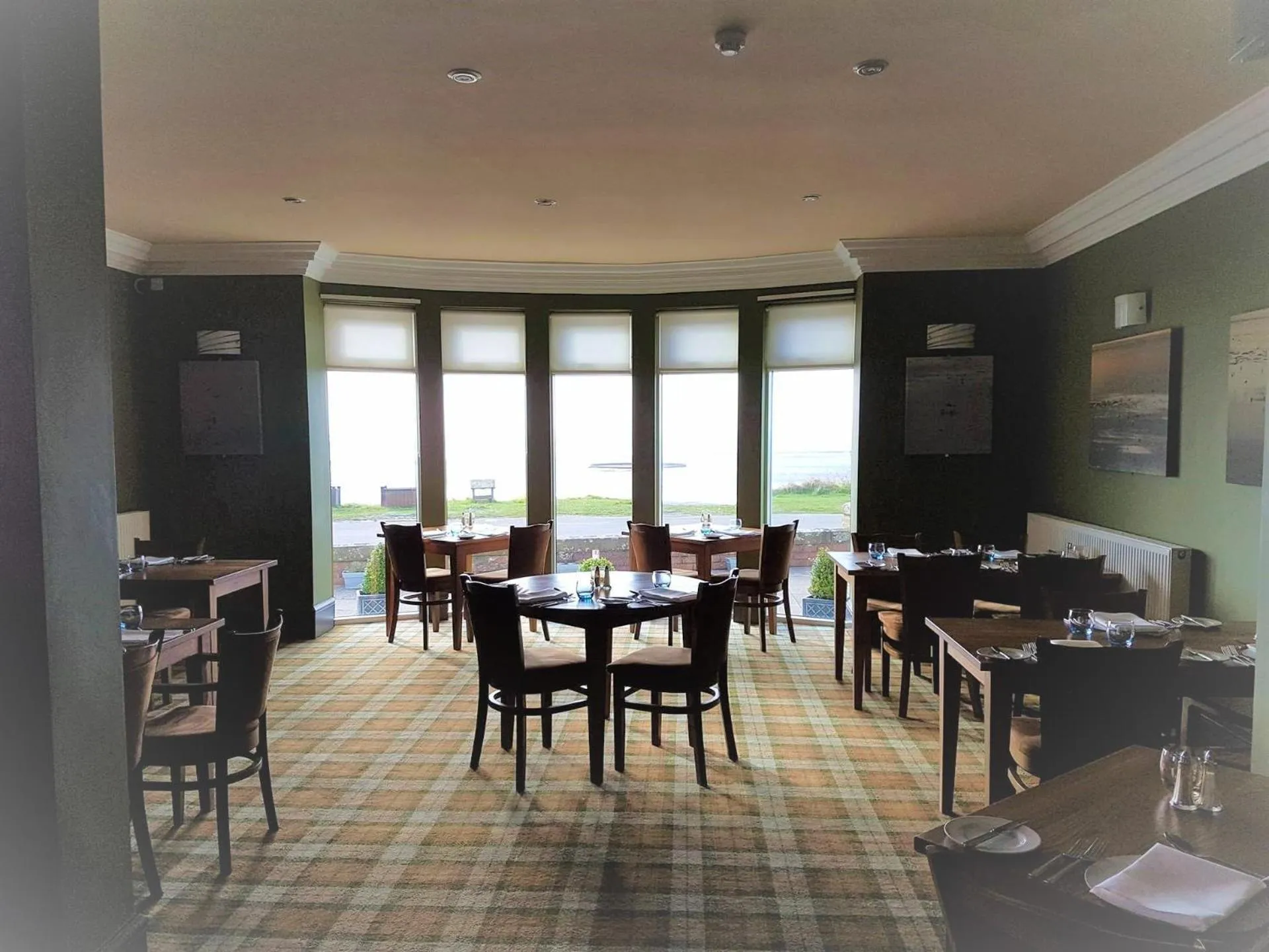 Restaurant/places to eat in The Powfoot Hotel, Annan