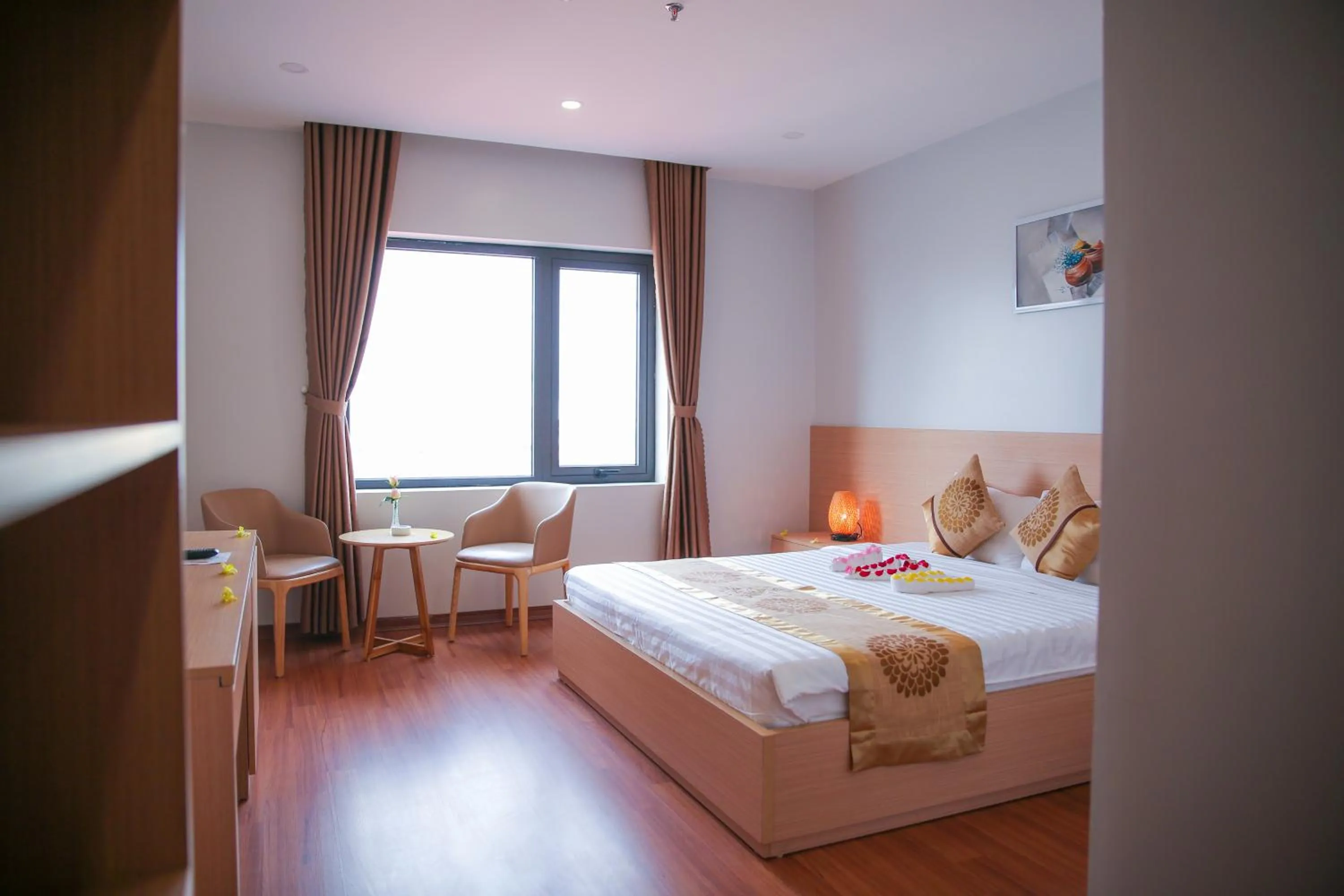 Photo of the whole room, Bed in Long Anh Hotel