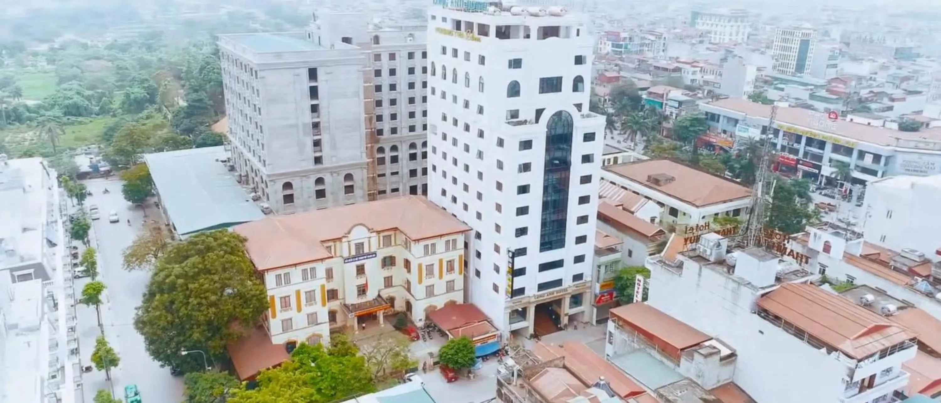 Property building in Long Anh Hotel