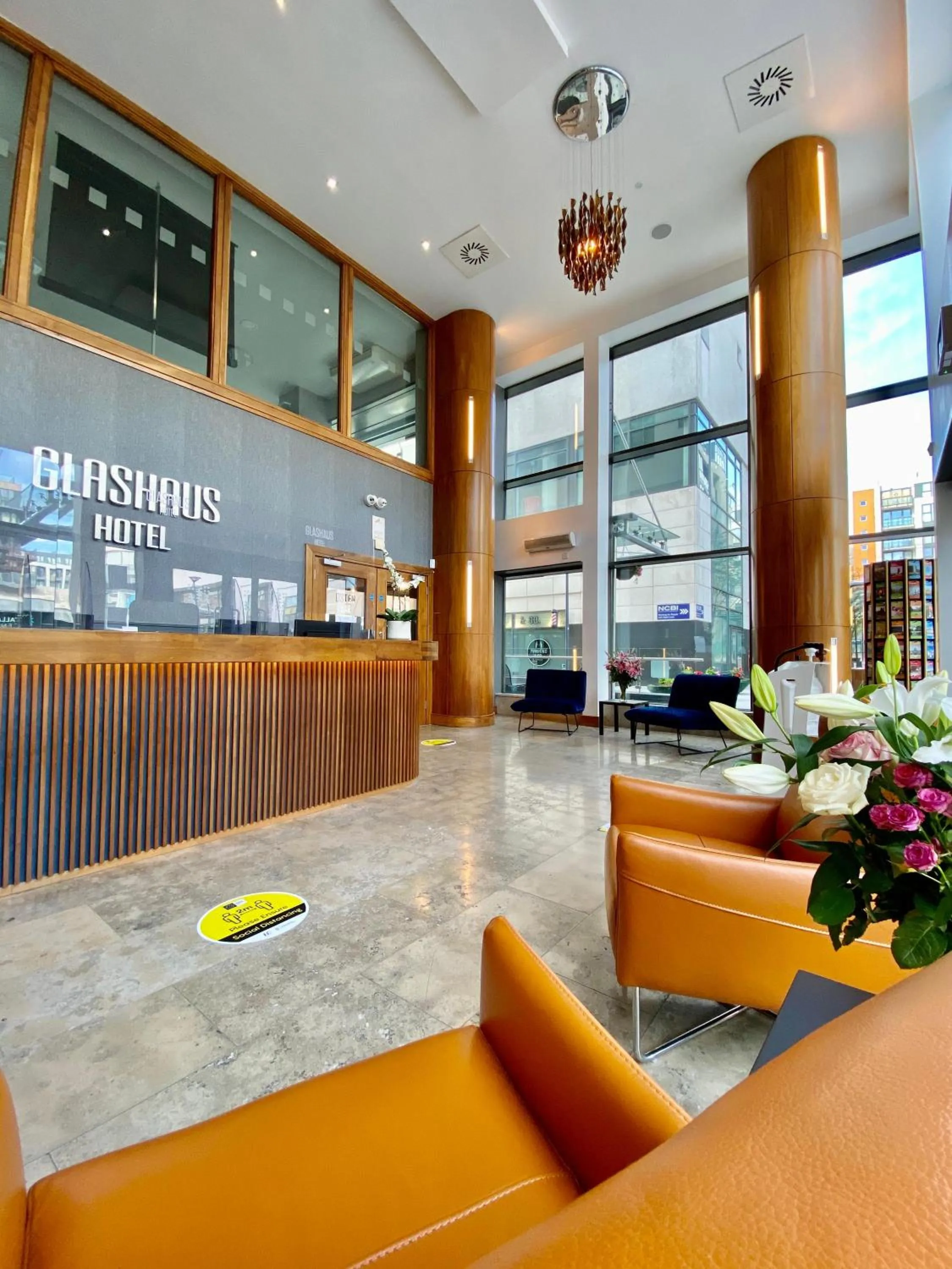 Lobby or reception in Glashaus Hotel