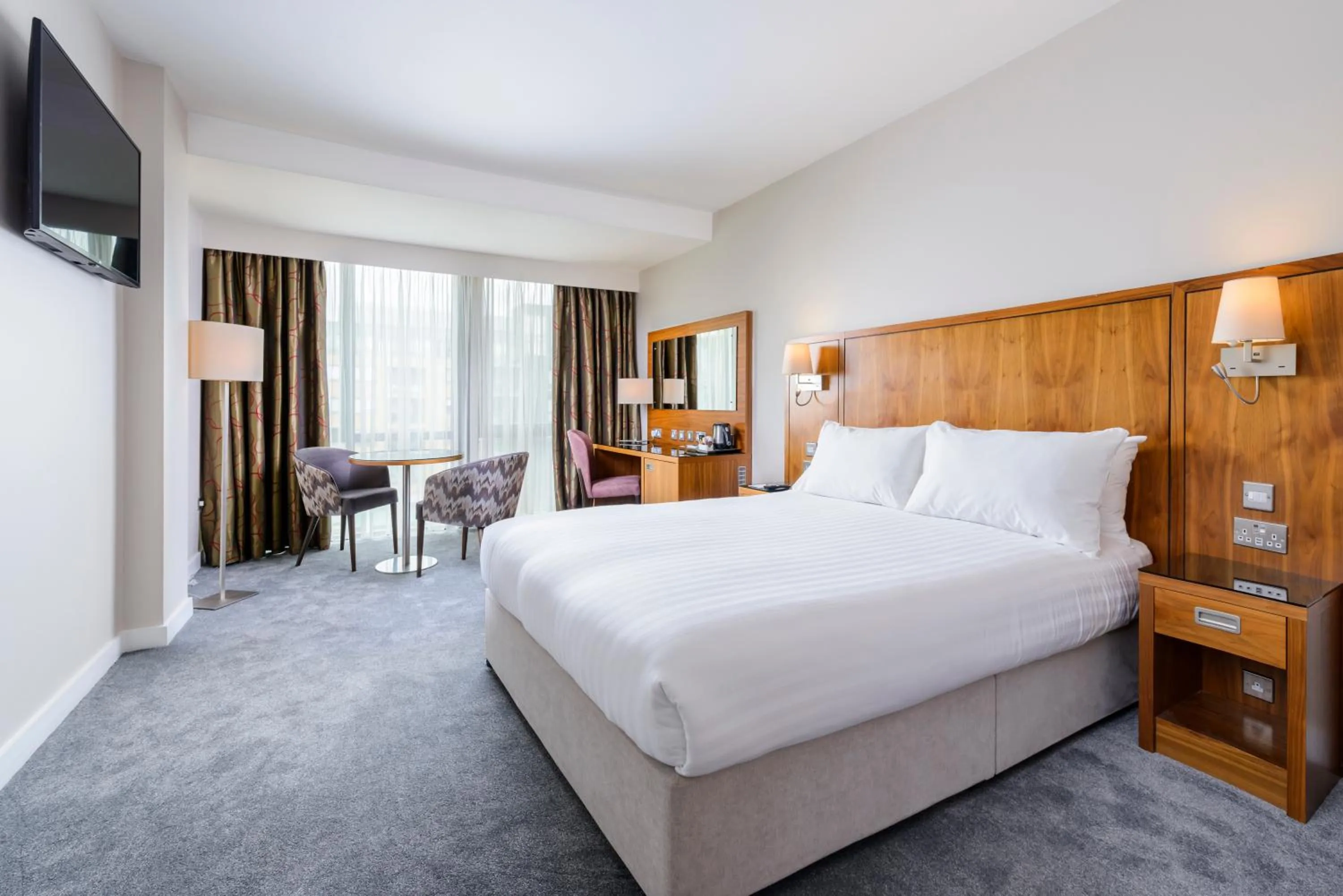 Photo of the whole room, Bed in Glashaus Hotel