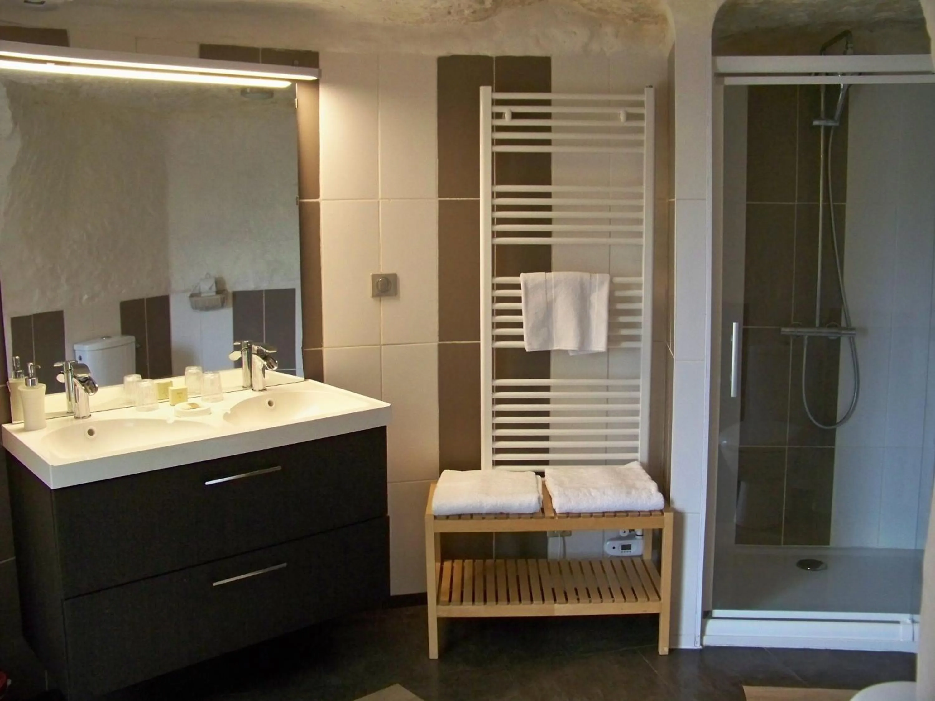 Logis Hôtels Troglododo