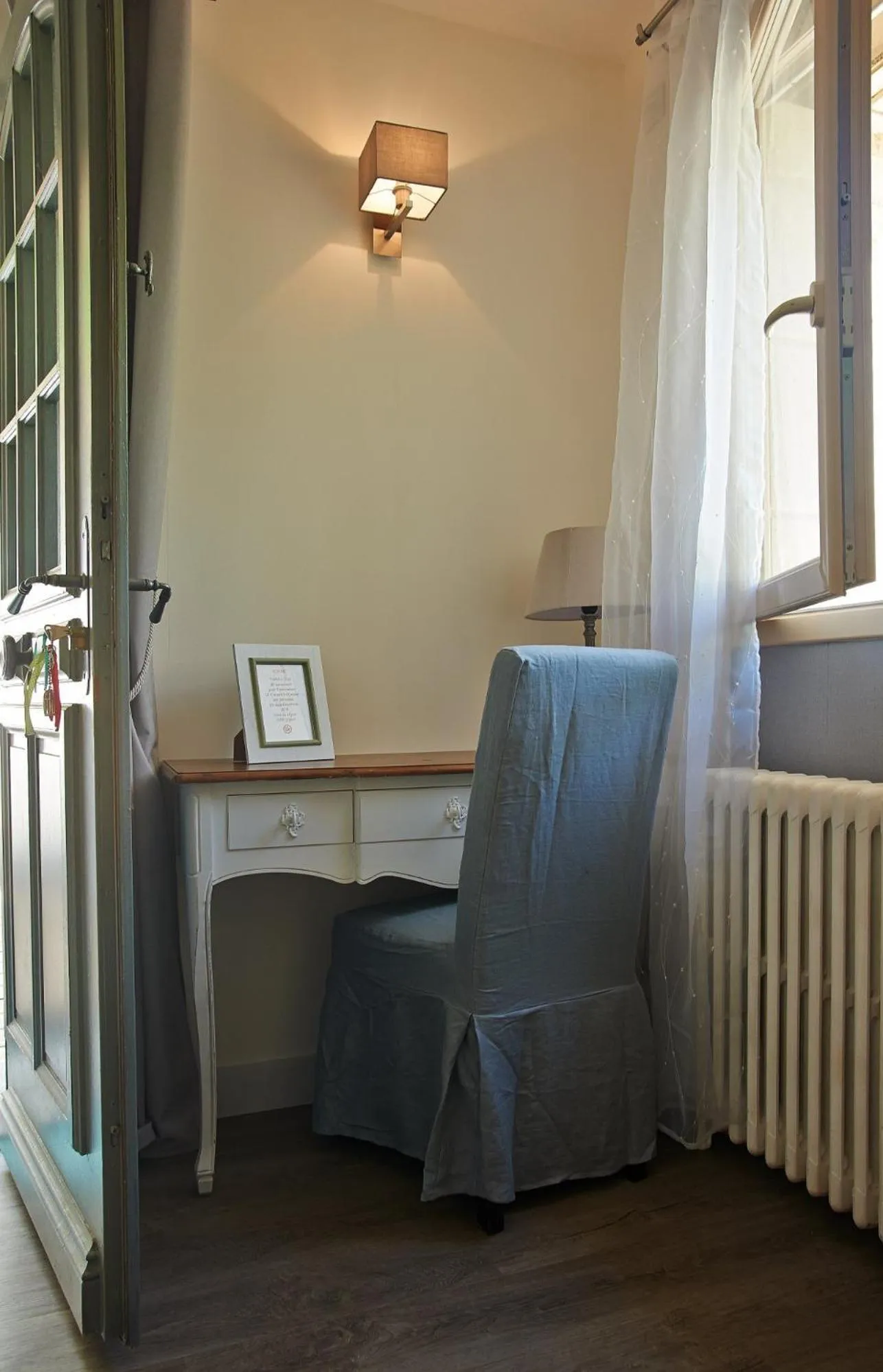 Decorative detail in Logis Hôtels Troglododo