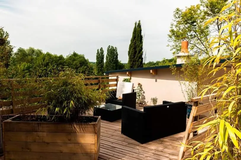 Balcony/Terrace in Logis Hôtels Troglododo