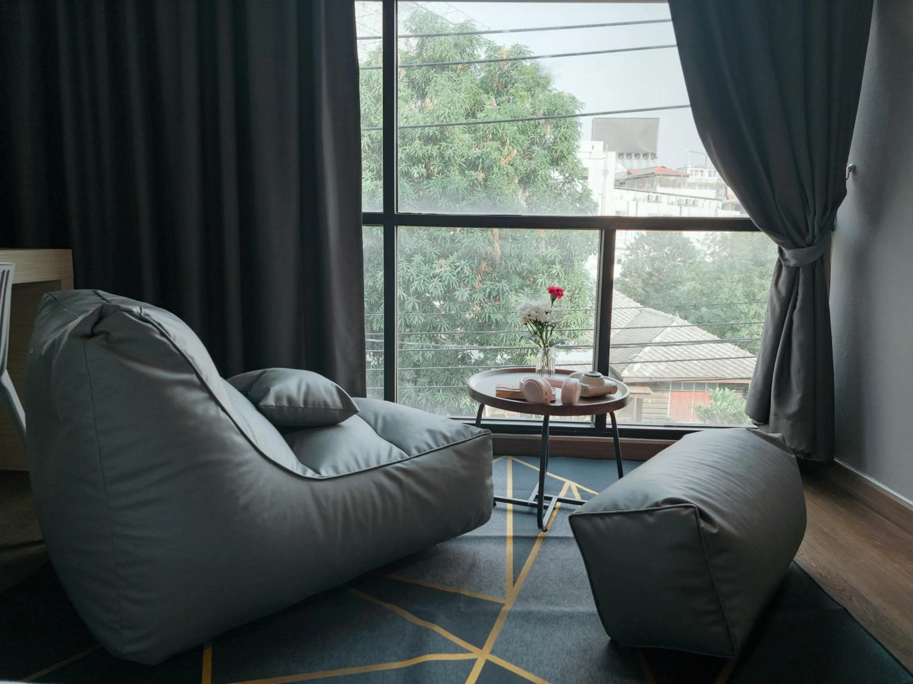 Seating area in Hyde Park Hotel Bangkok
