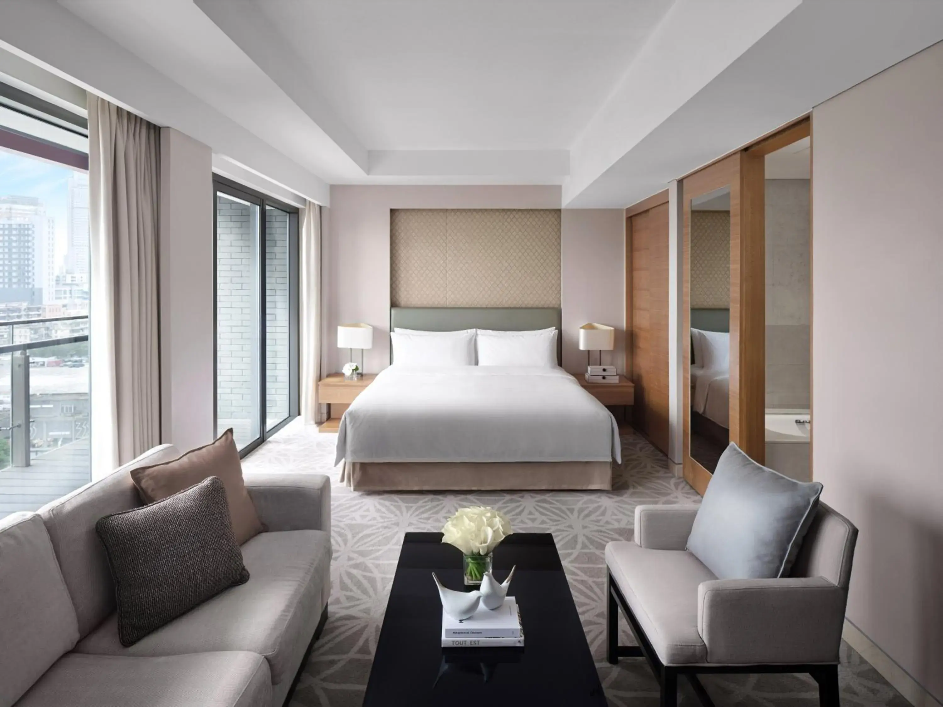 Deluxe King in Cordis, Foshan, Lingnan Tiandi - Free Shuttle Bus to Canton Fair Deluxe King in Cordis, Foshan, Lingnan Tiandi - Free Shuttle Bus to Canton Fair