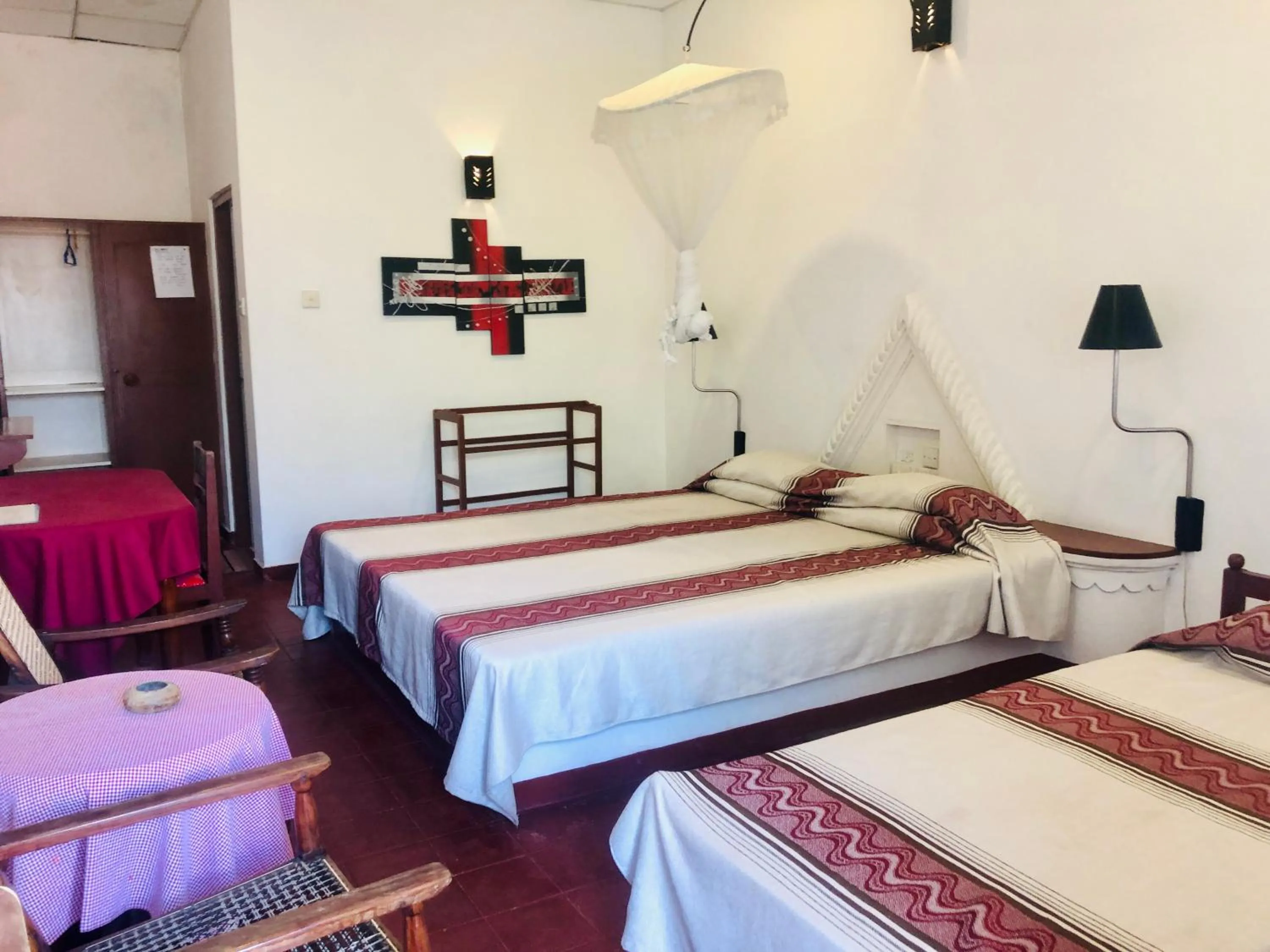 Bed in Hotel Hemadan