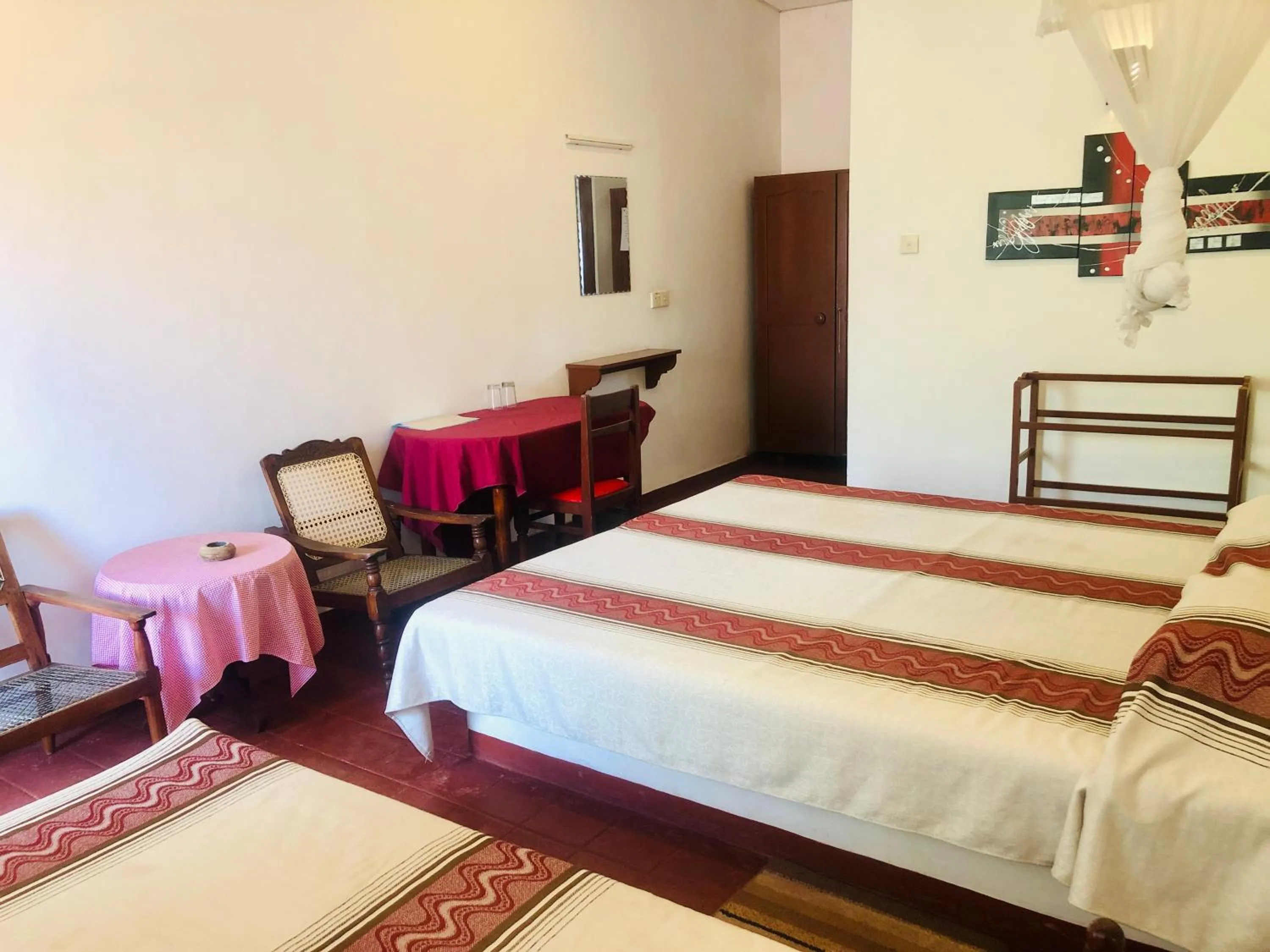 Bed in Hotel Hemadan