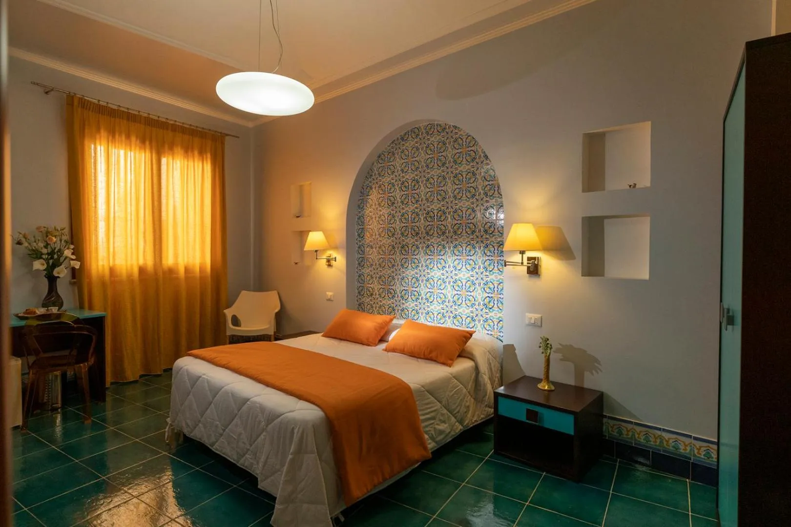 Bed in Hotel Riva Del Sole