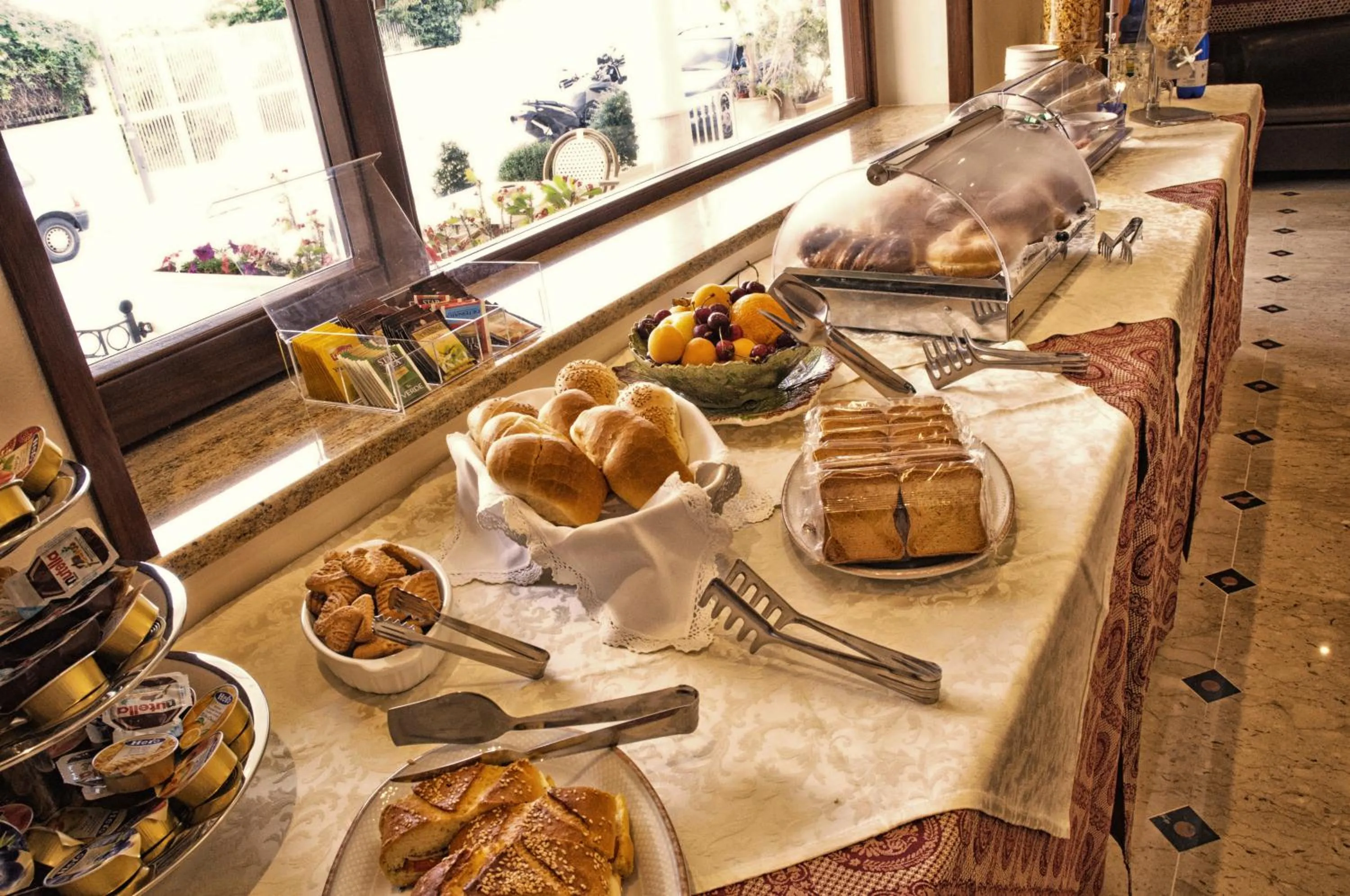 Restaurant/places to eat in Hotel Riva Del Sole