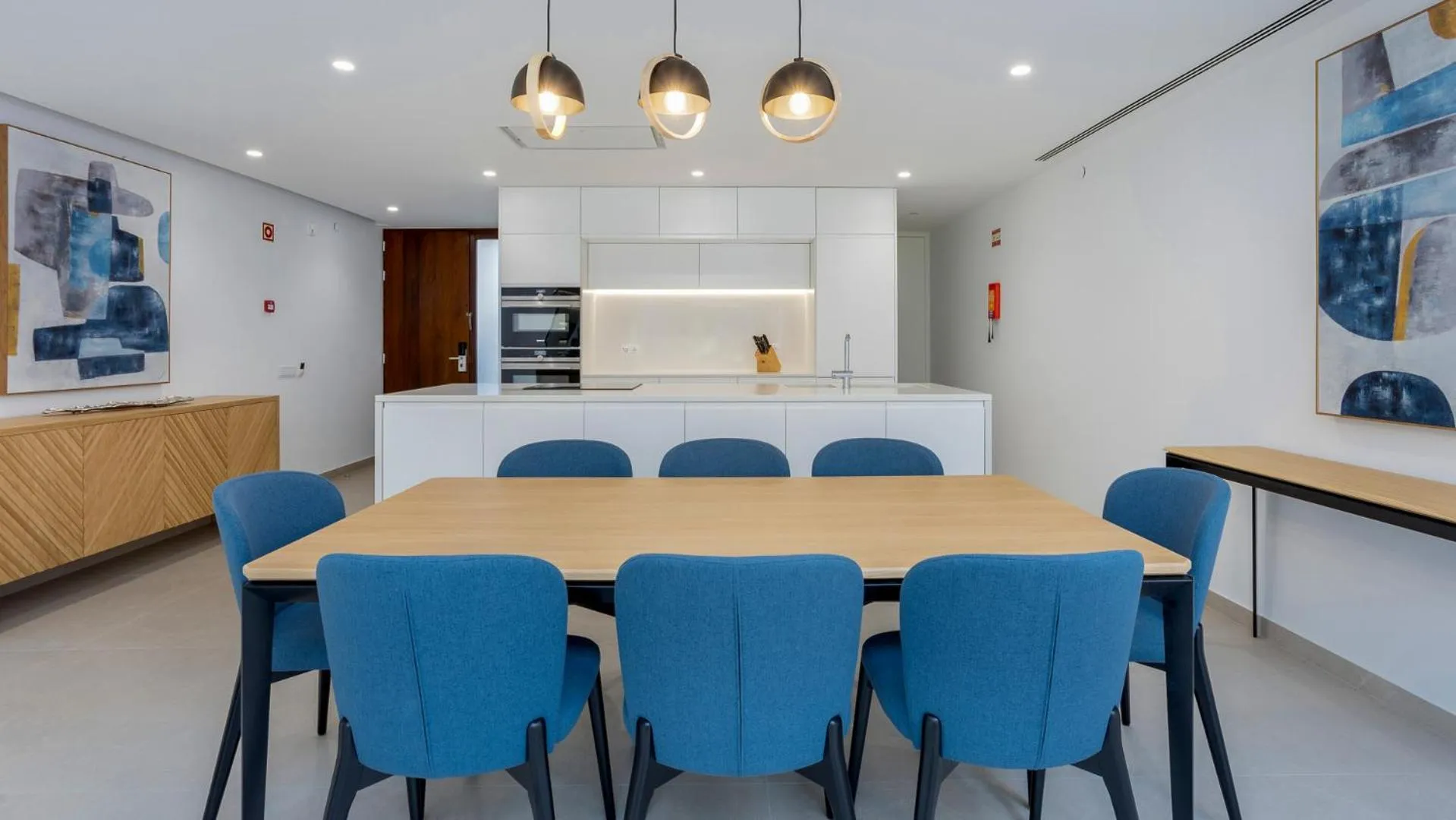 Kitchen or kitchenette in Pine Cliffs Village