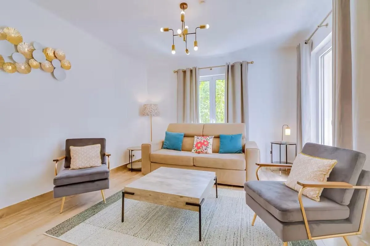 Living room in Pine Cliffs Village