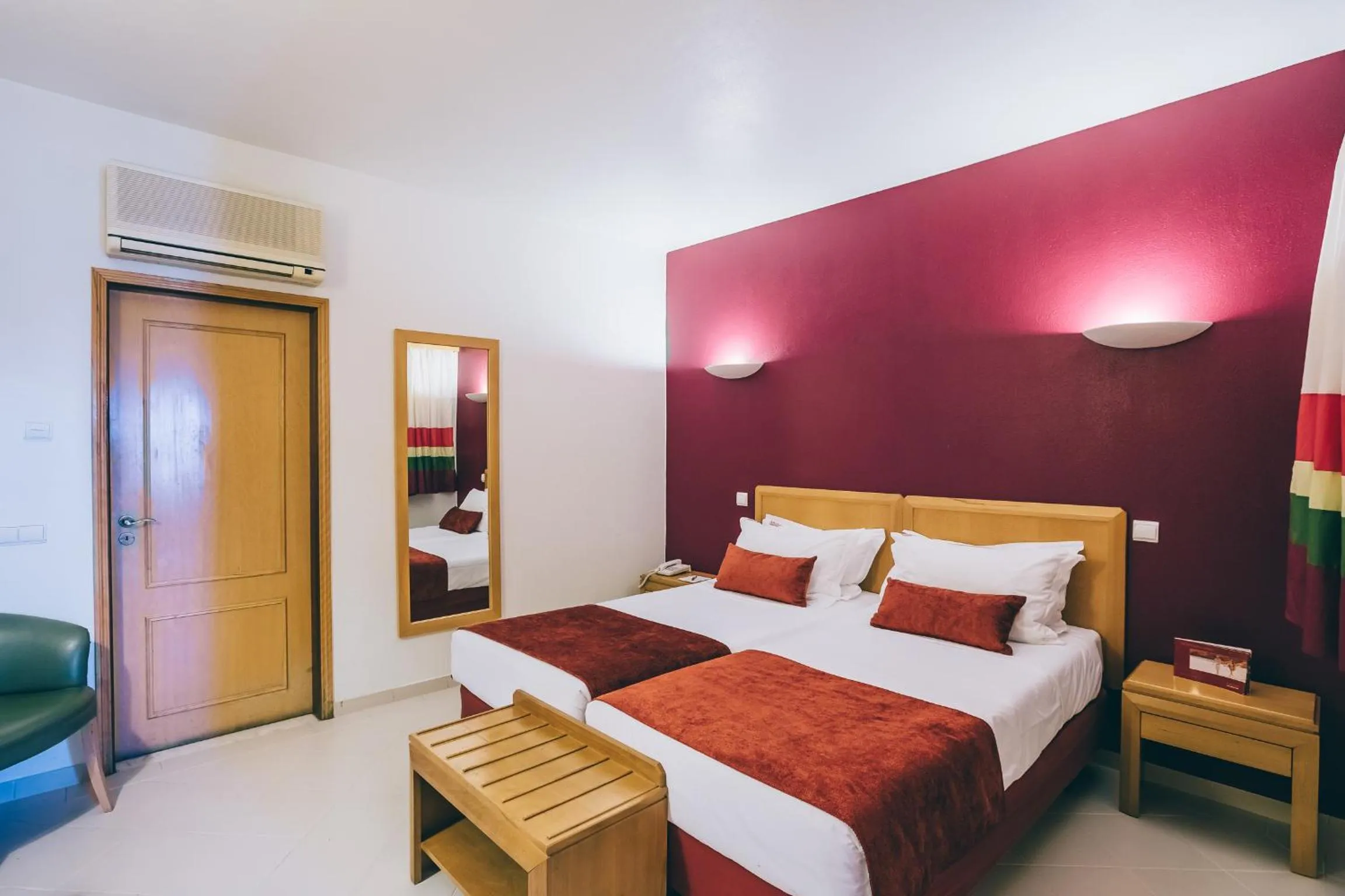 Bedroom, Bed in Grand Muthu Forte Da Oura