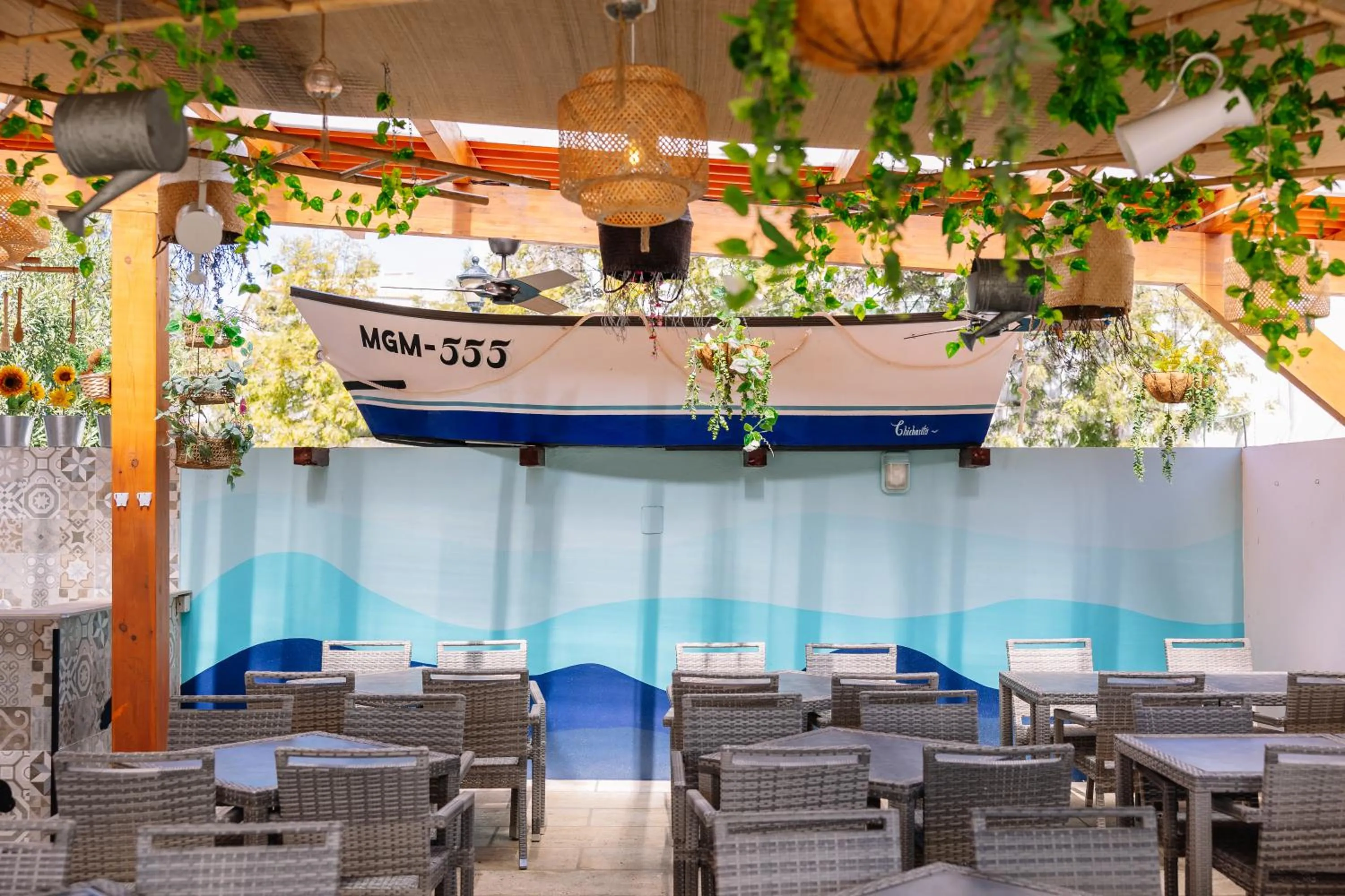 Restaurant/places to eat in Grand Muthu Forte Da Oura