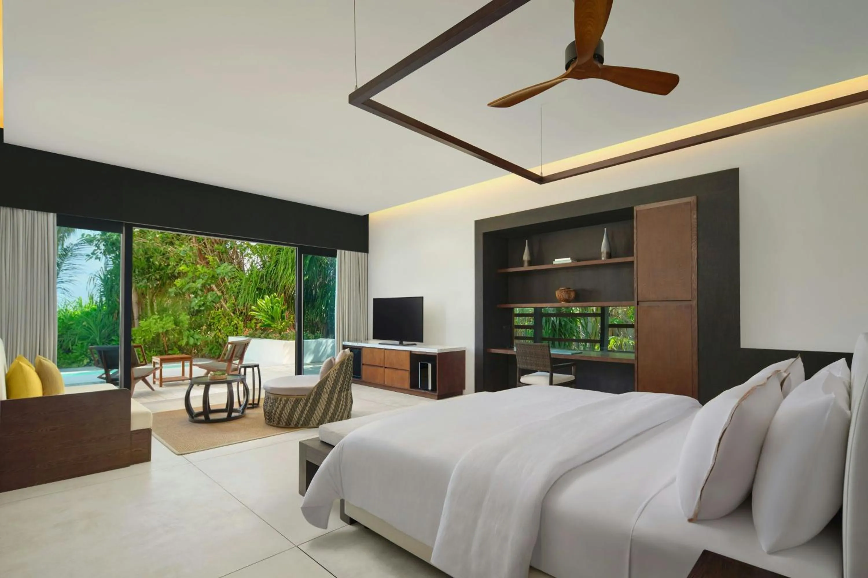 Bedroom, Bed in The Westin Maldives Miriandhoo Resort