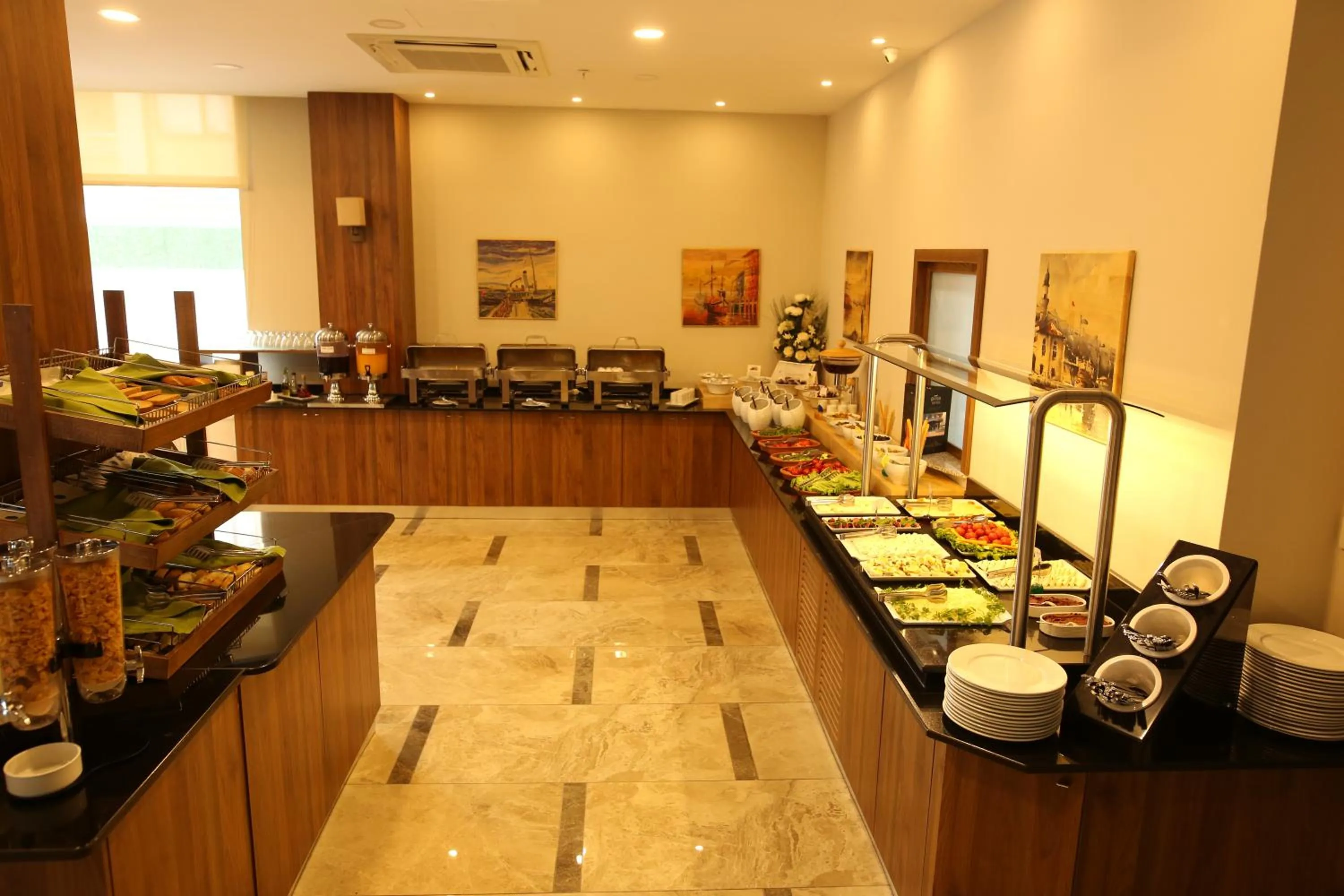 Buffet breakfast in Oytun Park Hotel