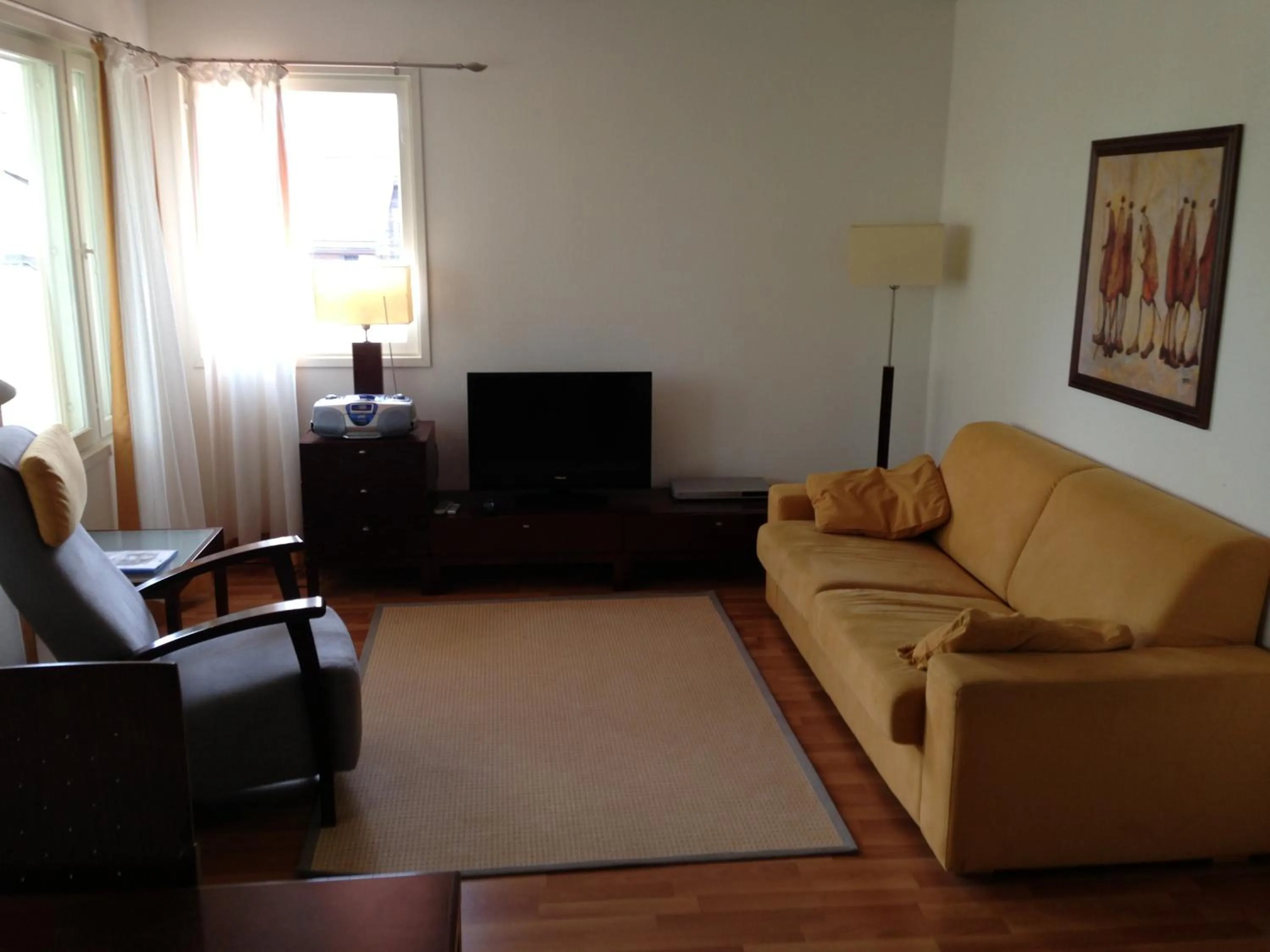 TV and multimedia in Huoneistohotelli Lumihovi