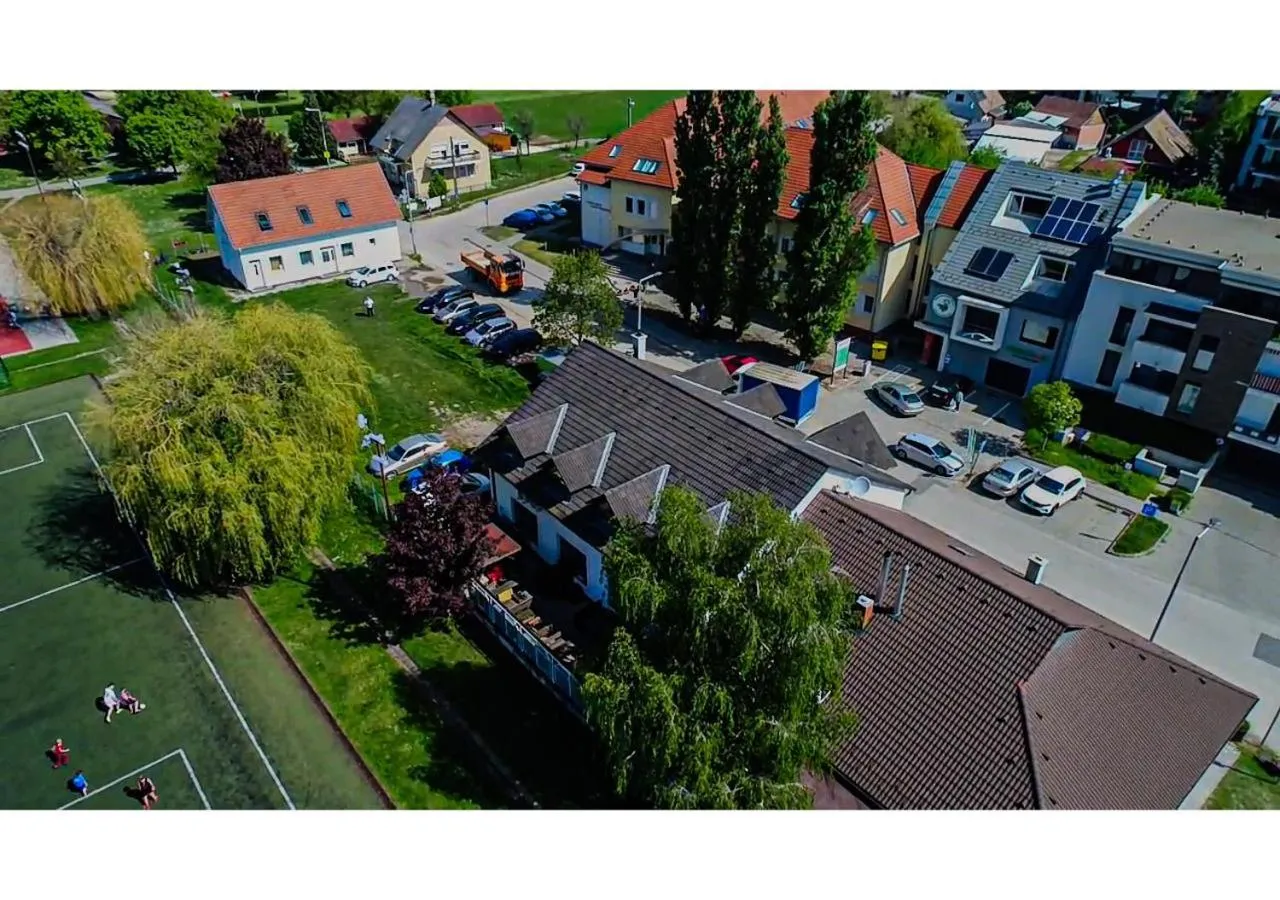 Sempre Étterem És Panzió