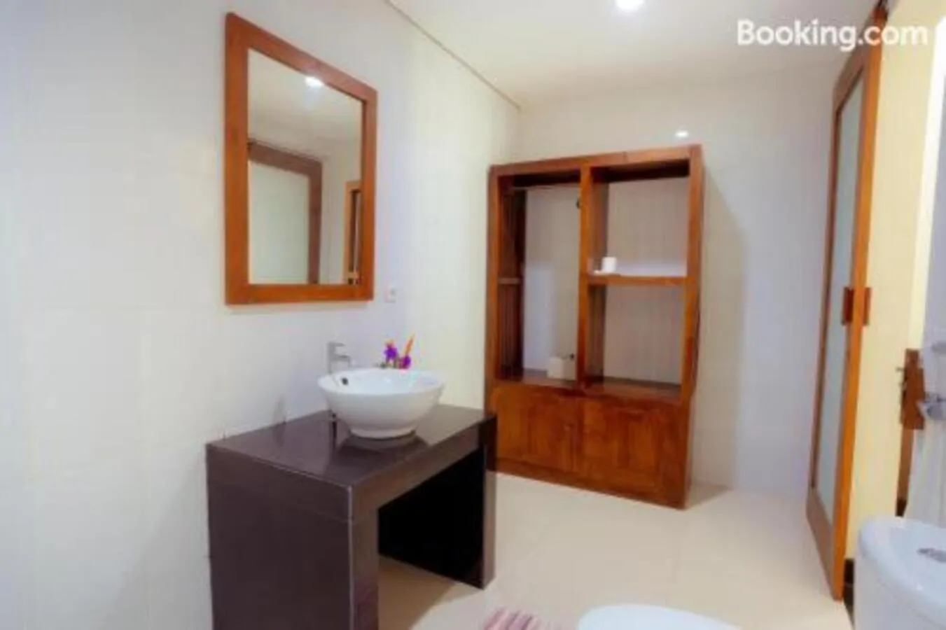 Bathroom in Puri Canggu Rooms 2