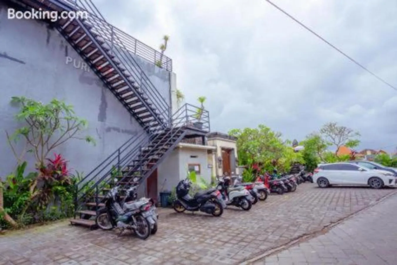 Parking in Puri Canggu Rooms 2