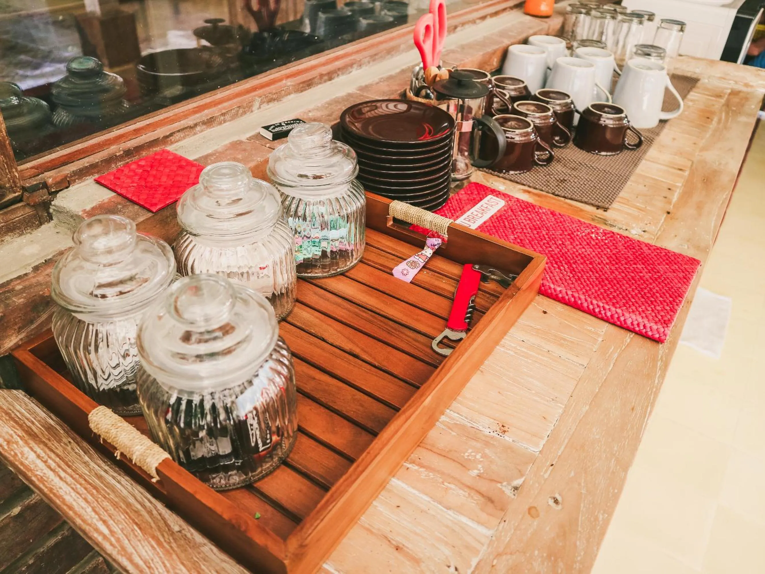 Coffee/tea facilities in Puri Canggu Rooms 2