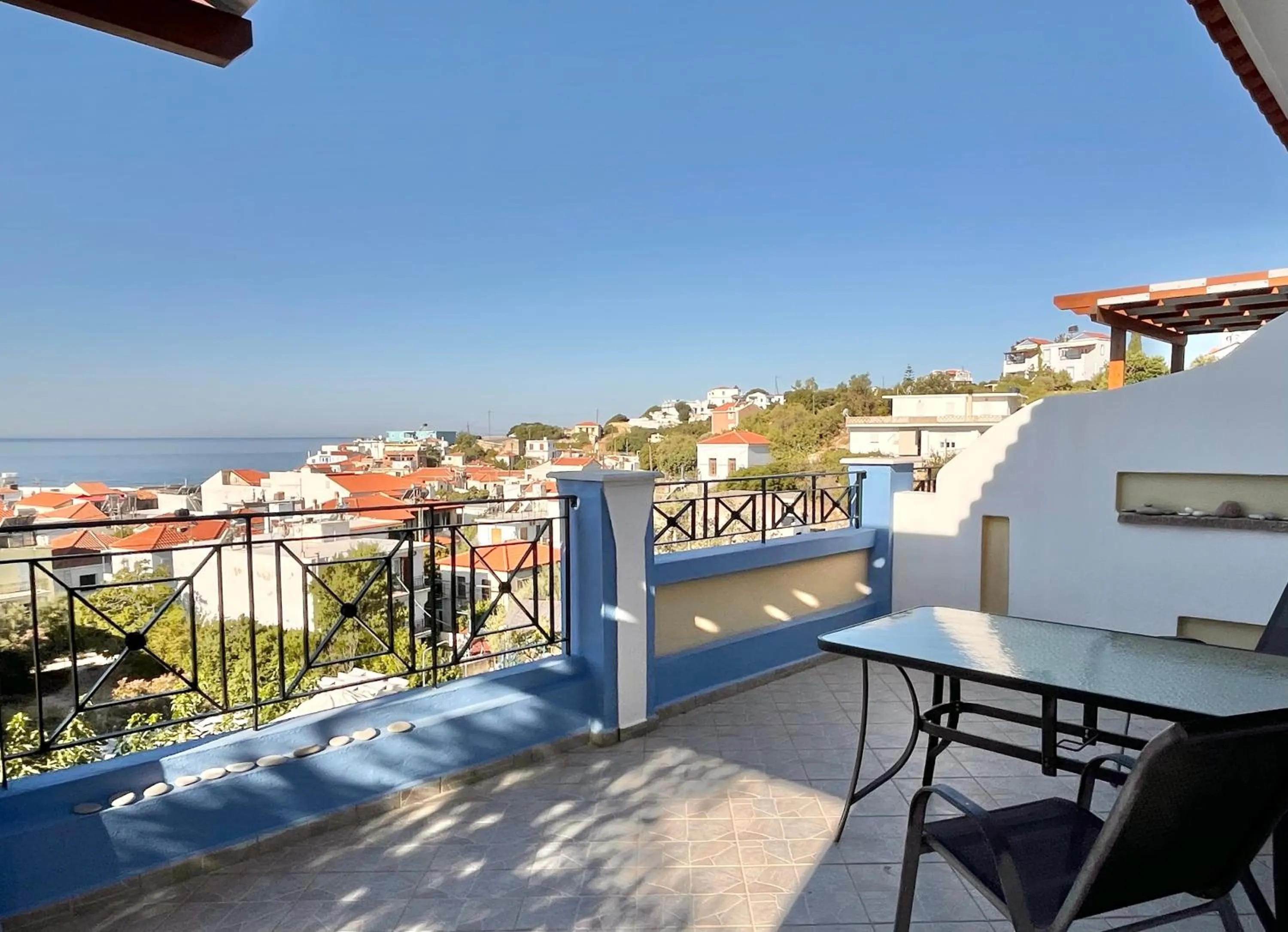 Balcony/Terrace in Pantheon Apartments & Studios