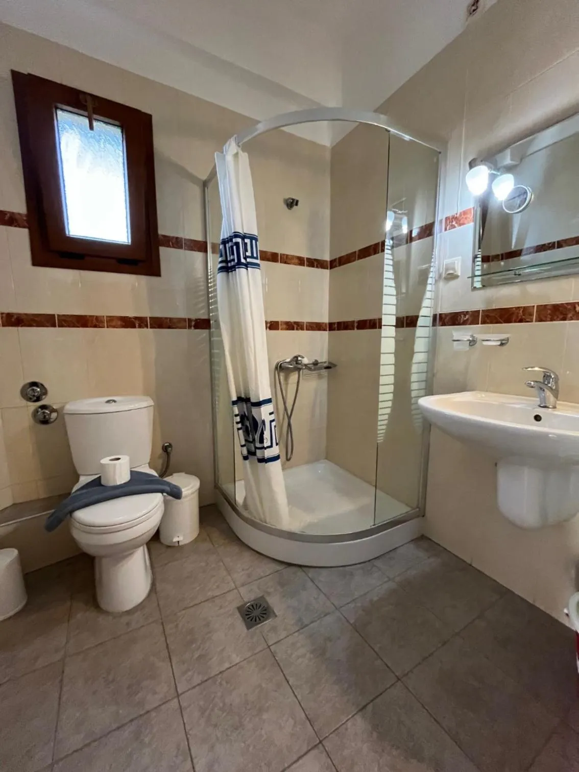 Pantheon Apartments & Studios