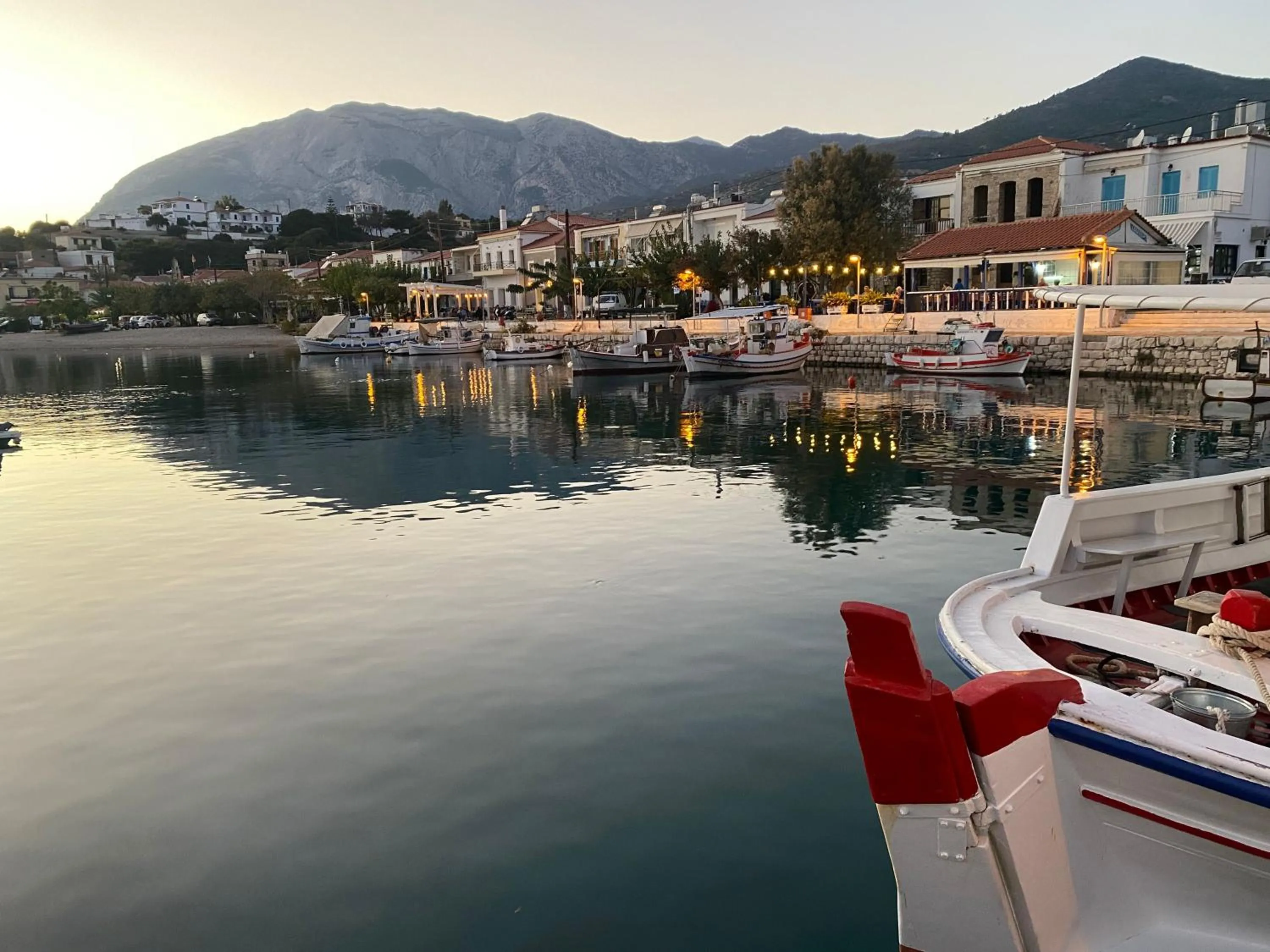 Neighbourhood in Pantheon Apartments & Studios