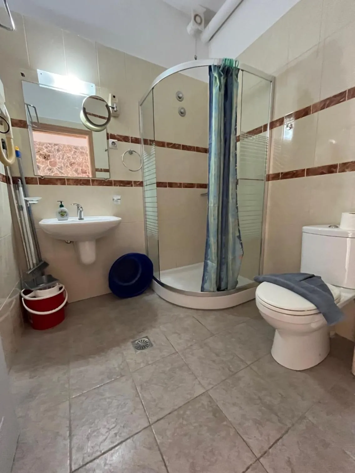 Pantheon Apartments & Studios